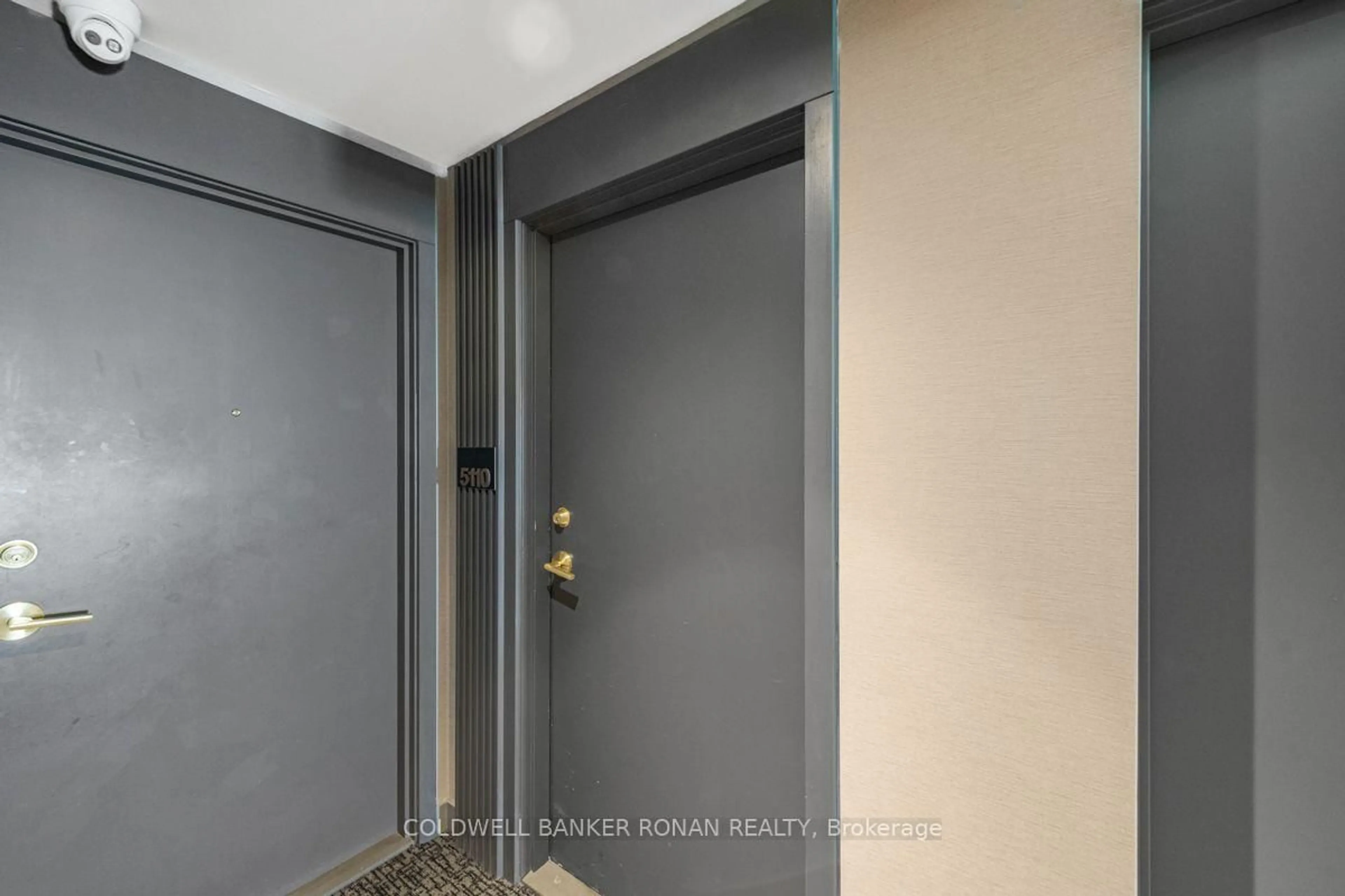 Indoor entryway for 5 Buttermill Ave #5110, Vaughan Ontario L4K 0J5
