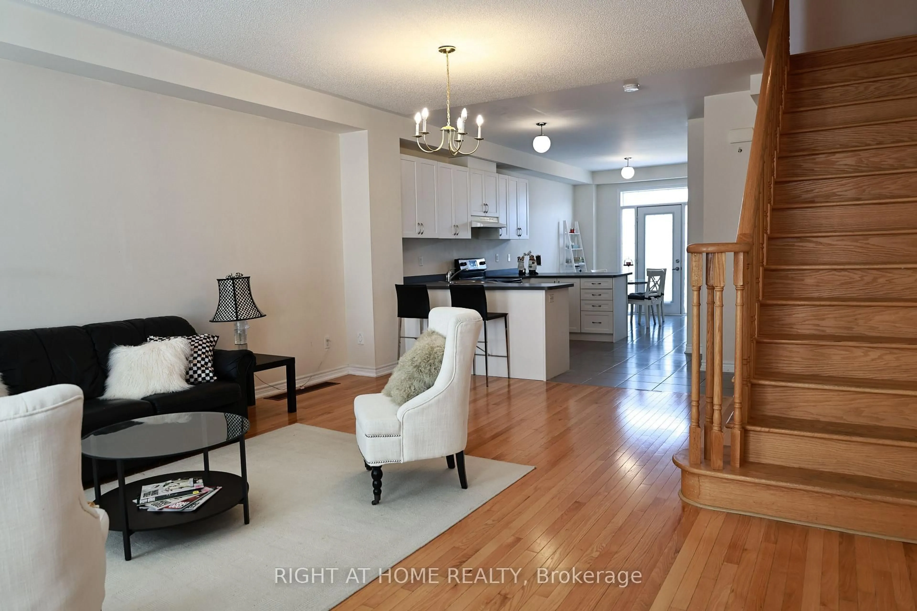 Unknown for 10971 Woodbine Ave, Markham Ontario L6C 0X4
