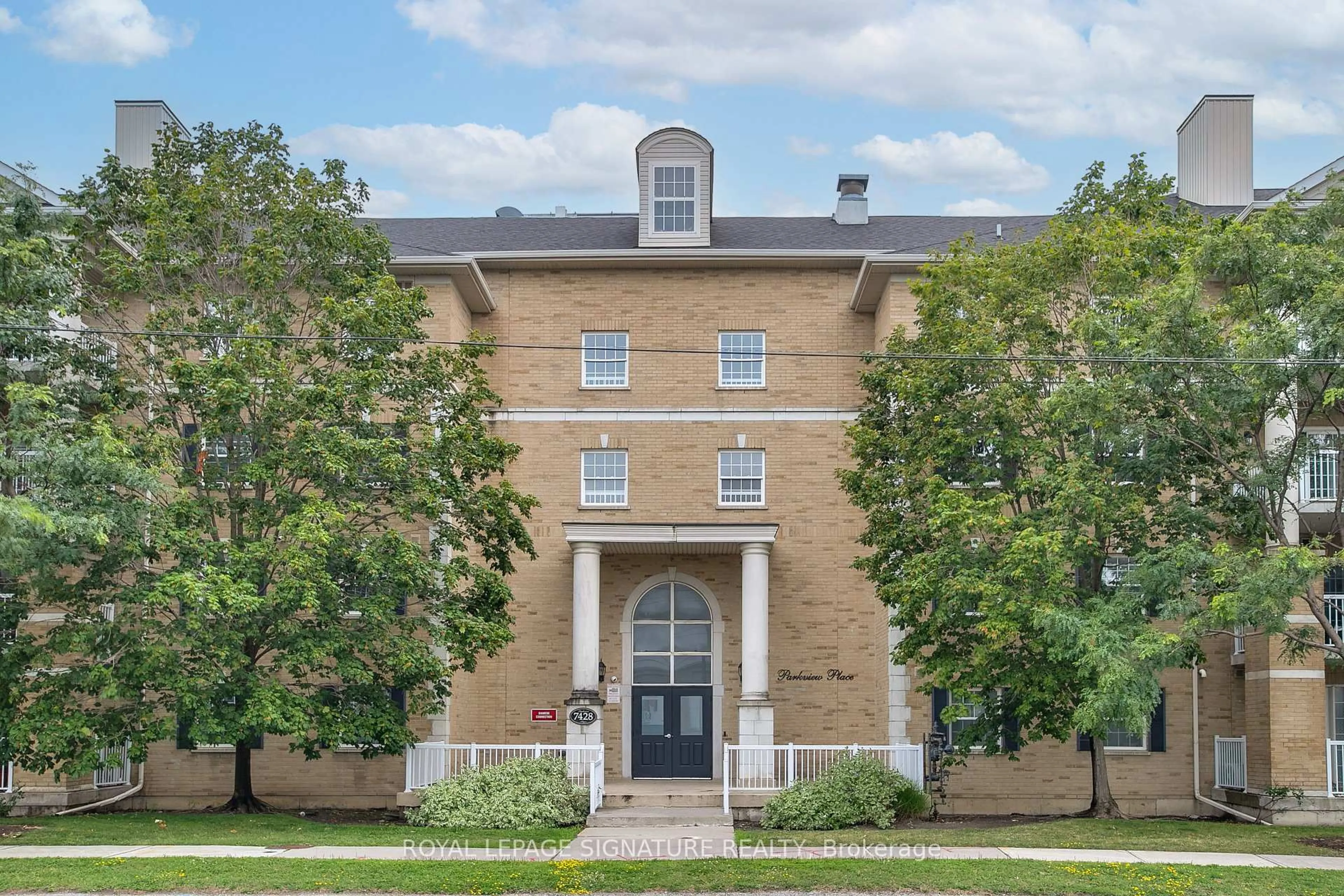 Home with brick exterior material, building for 7428 Markham Rd #407, Markham Ontario L3S 4V6