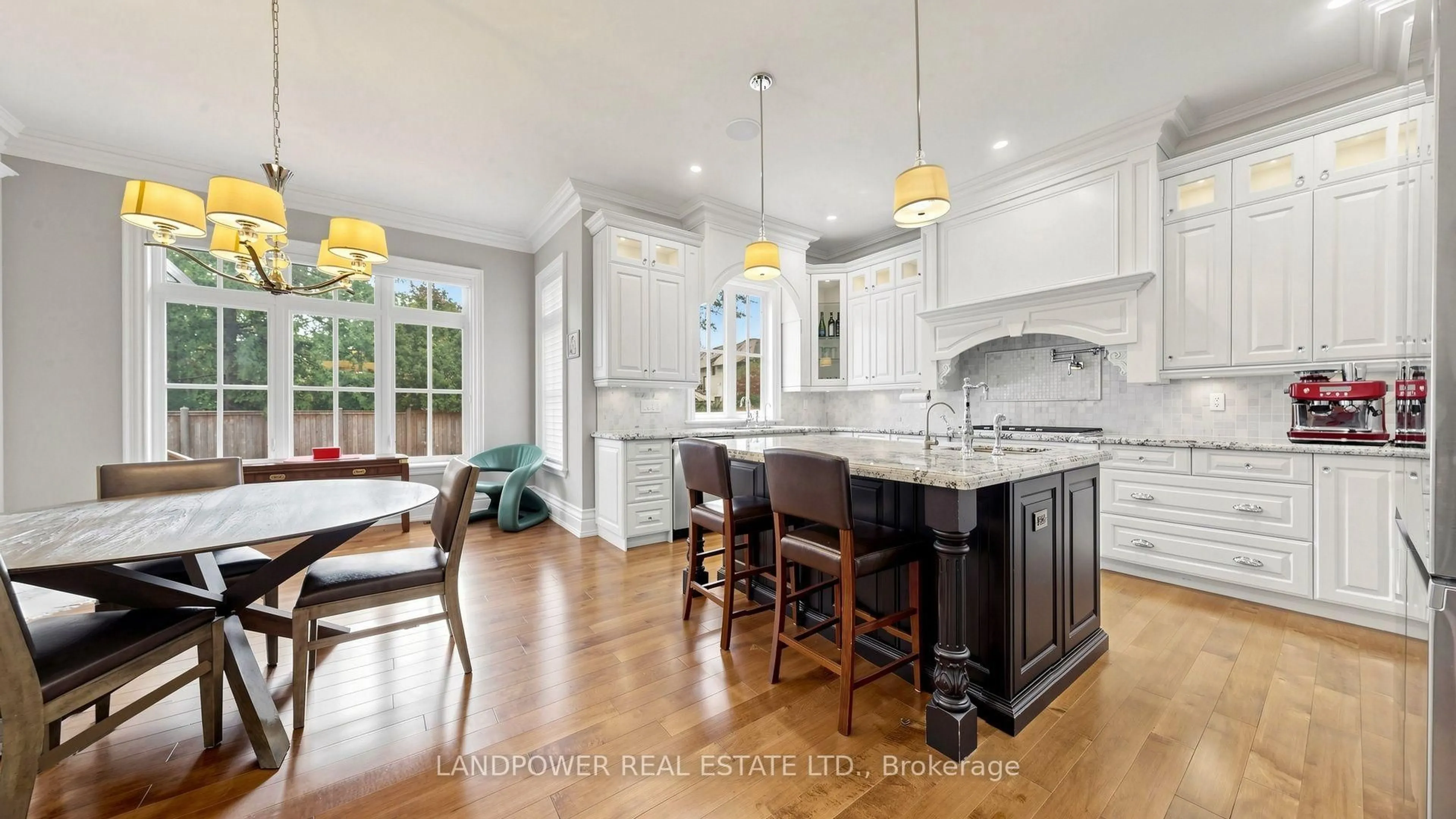 Open concept kitchen, ceramic/tile floor for 37 Pomander Rd, Markham Ontario L3R 1X5