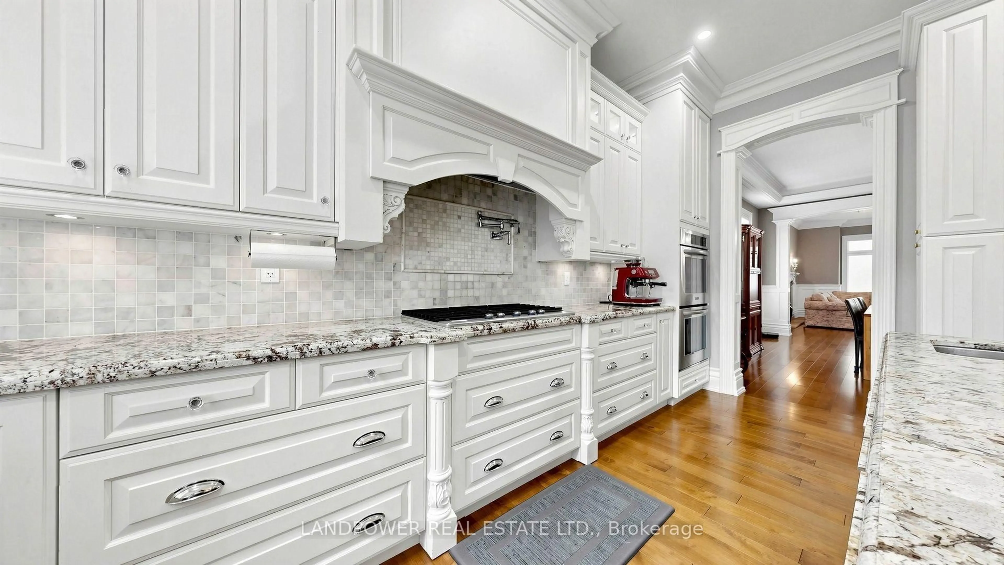 Open concept kitchen, ceramic/tile floor for 37 Pomander Rd, Markham Ontario L3R 1X5