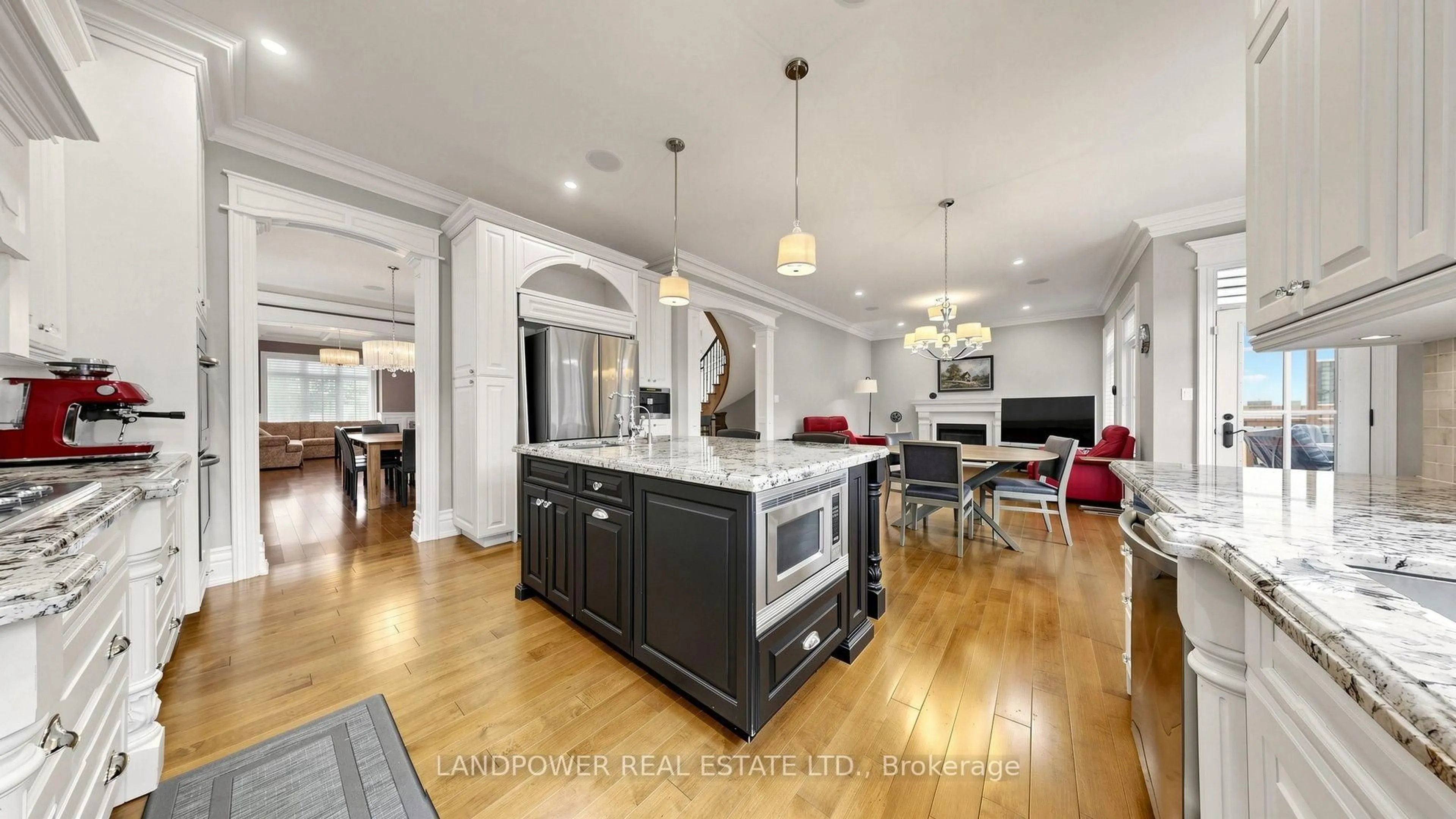 Open concept kitchen, unknown for 37 Pomander Rd, Markham Ontario L3R 1X5