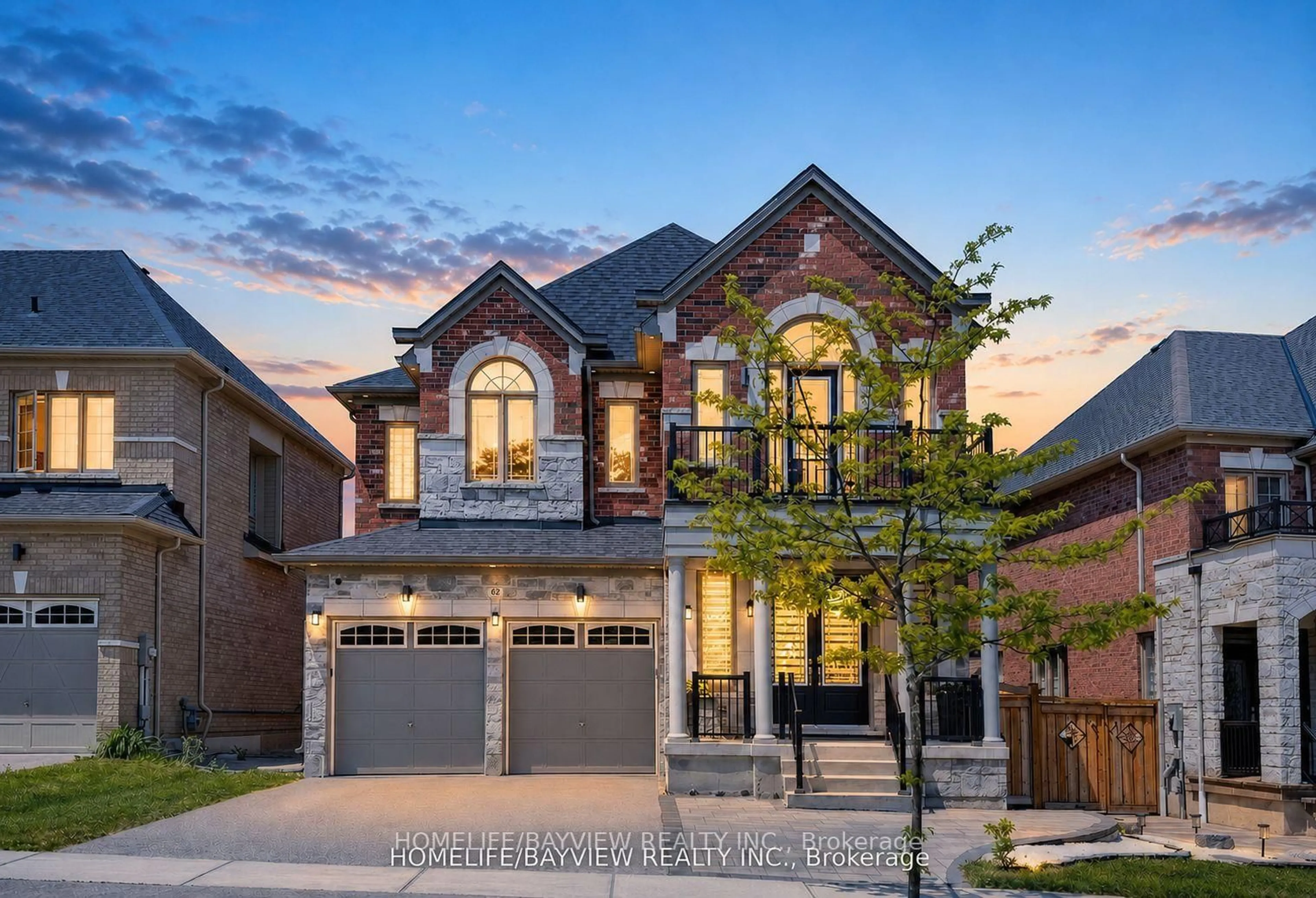 Home with brick exterior material, street for 62 Pear Blossom Way, East Gwillimbury Ontario L9N 0S9