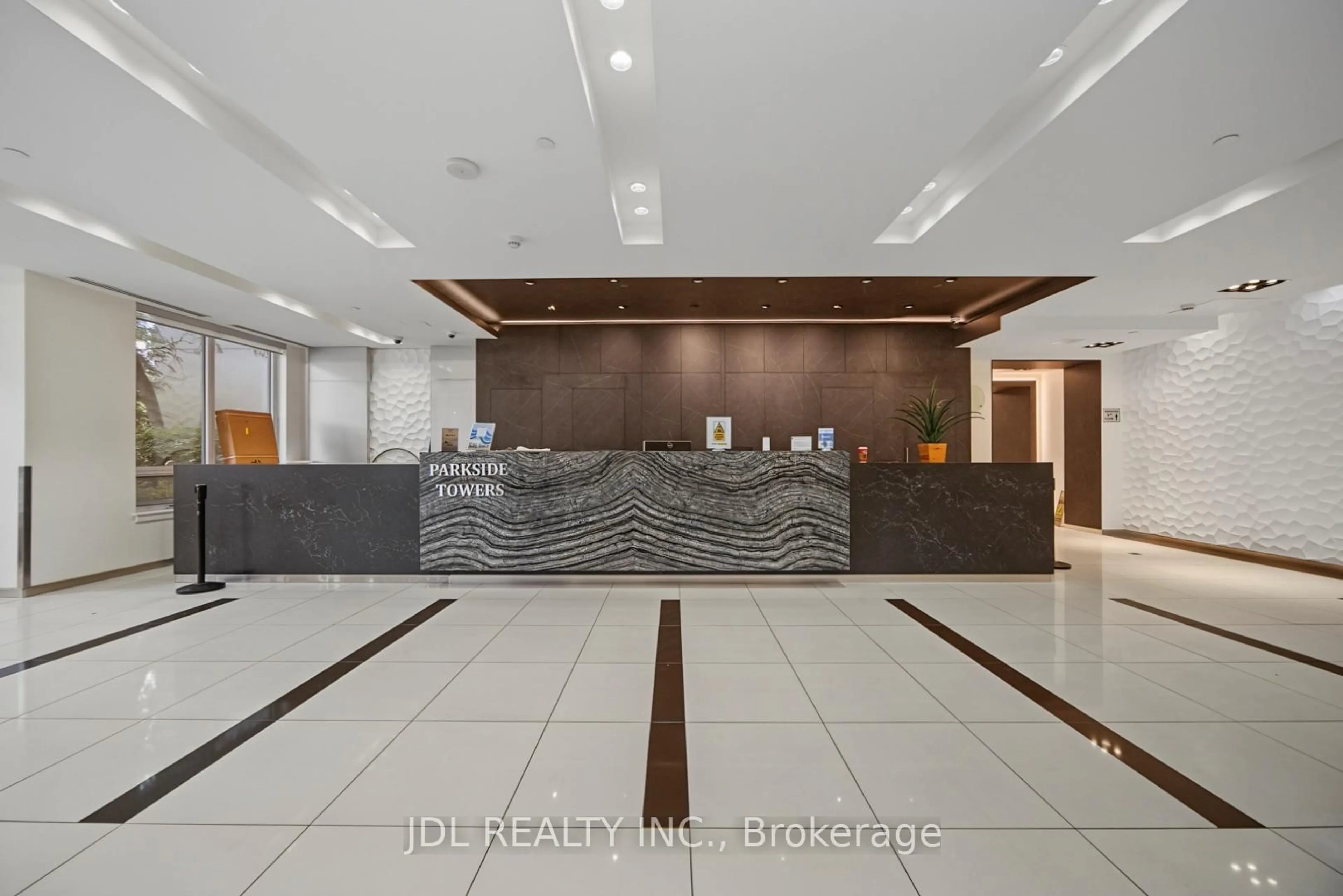 Lobby for 7165 Yonge St #902, Markham Ontario L3T 0C9