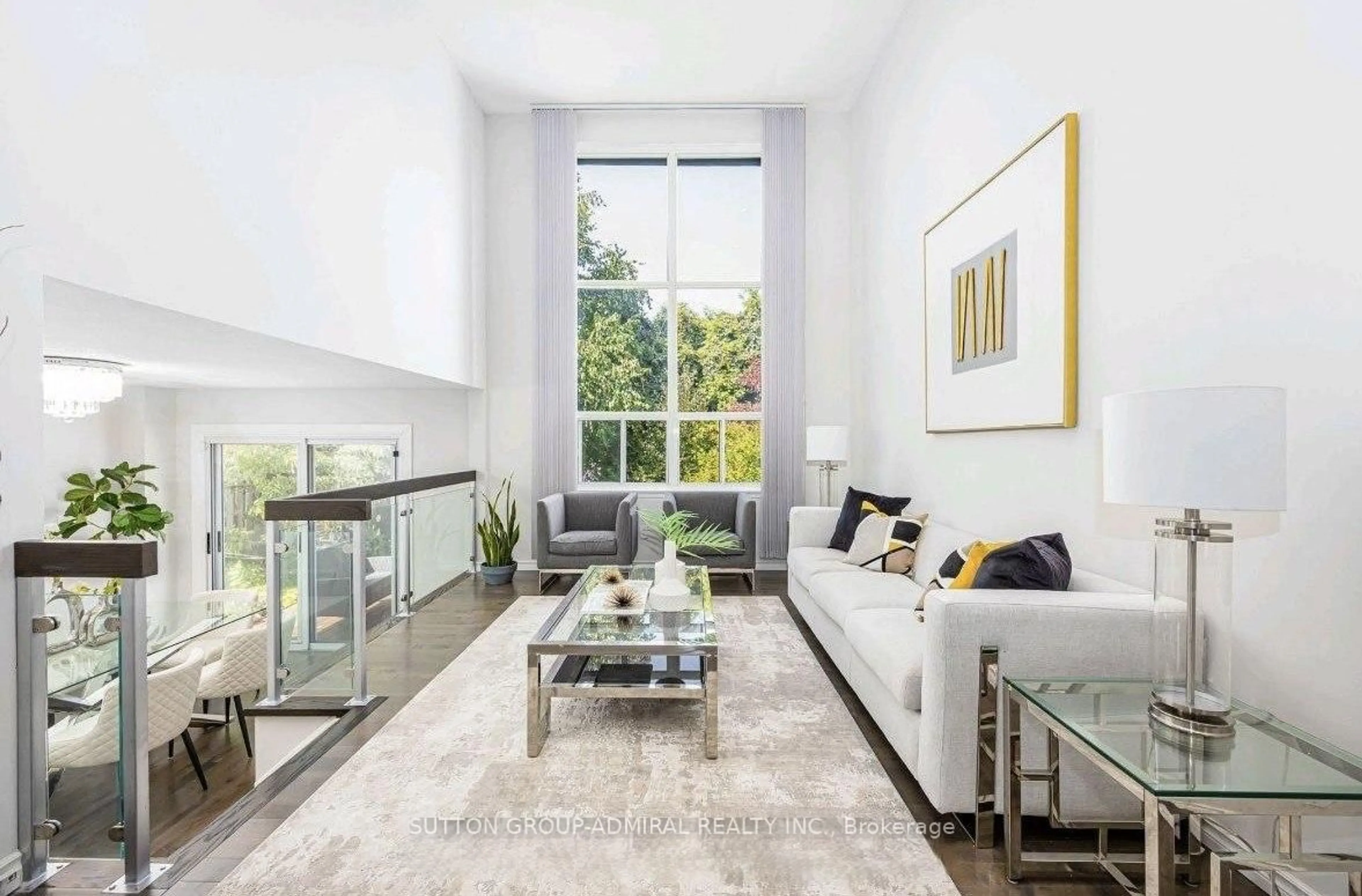 Living room with furniture, unknown for 34 Kitsilano Cres, Richmond Hill Ontario L4C 5A5