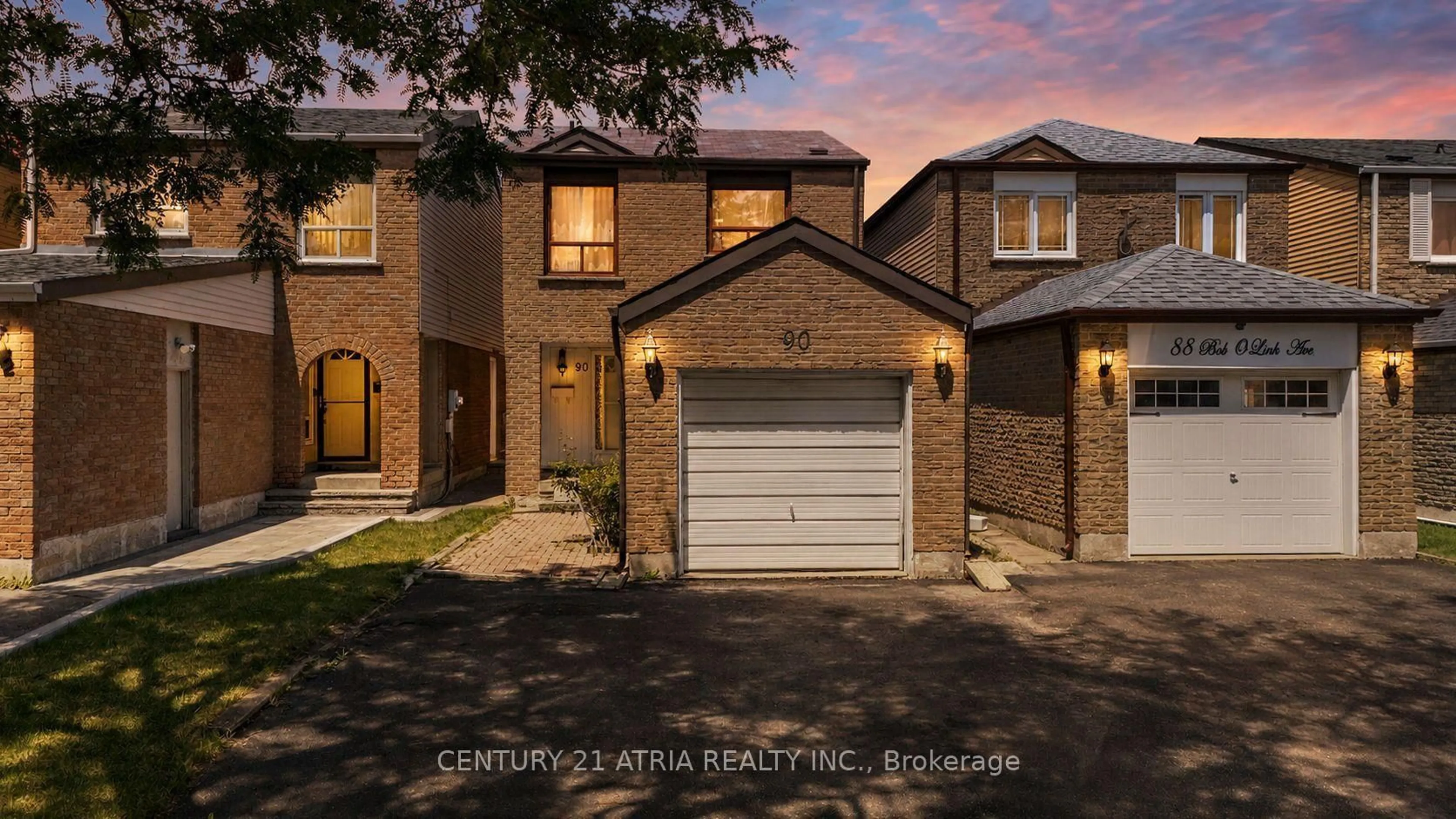 Home with brick exterior material, street for 90 Bob O'Link Ave, Vaughan Ontario L4K 1H2