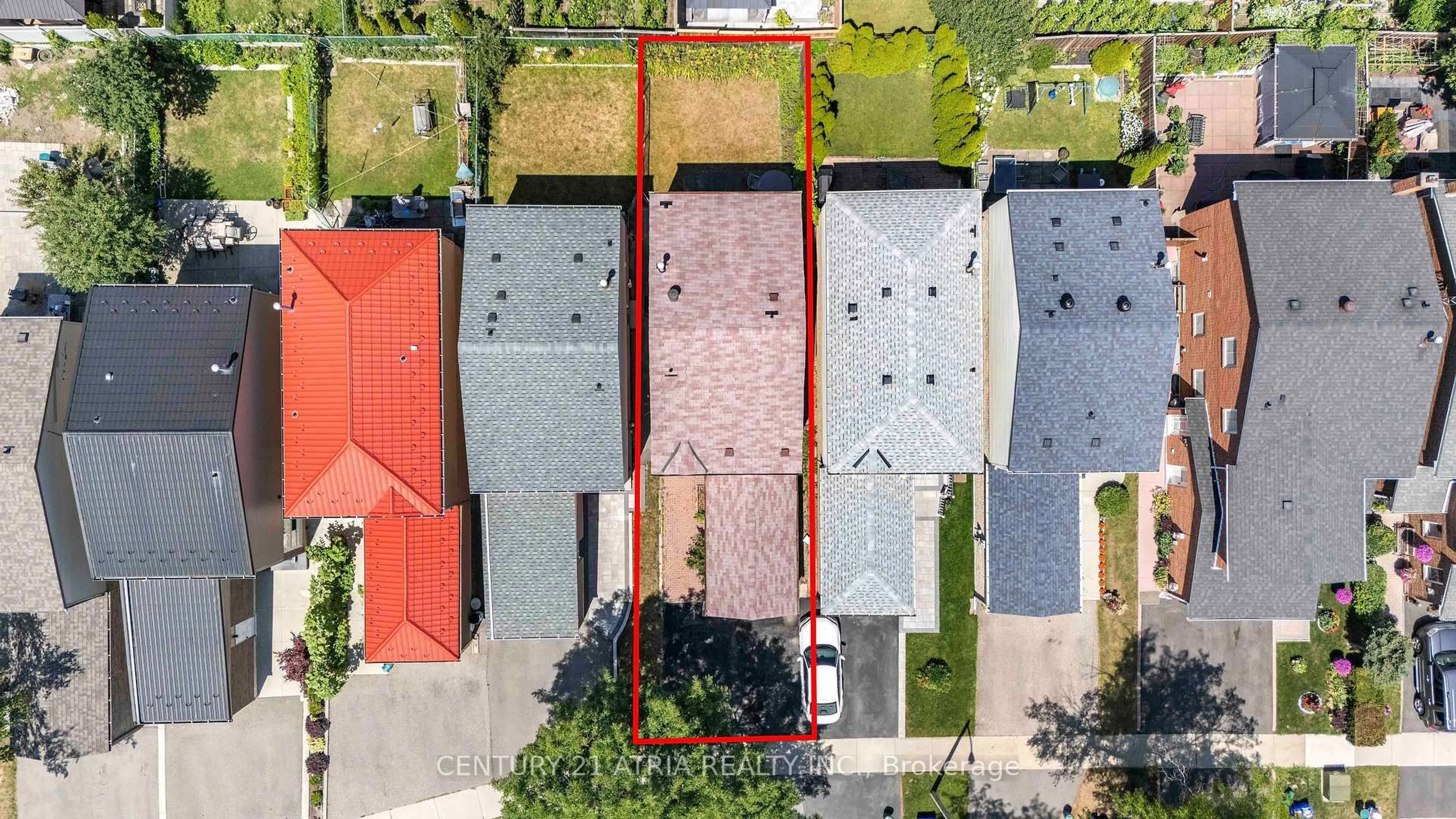 A pic from outside/outdoor area/front of a property/back of a property/a pic from drone, street for 90 Bob O'Link Ave, Vaughan Ontario L4K 1H2