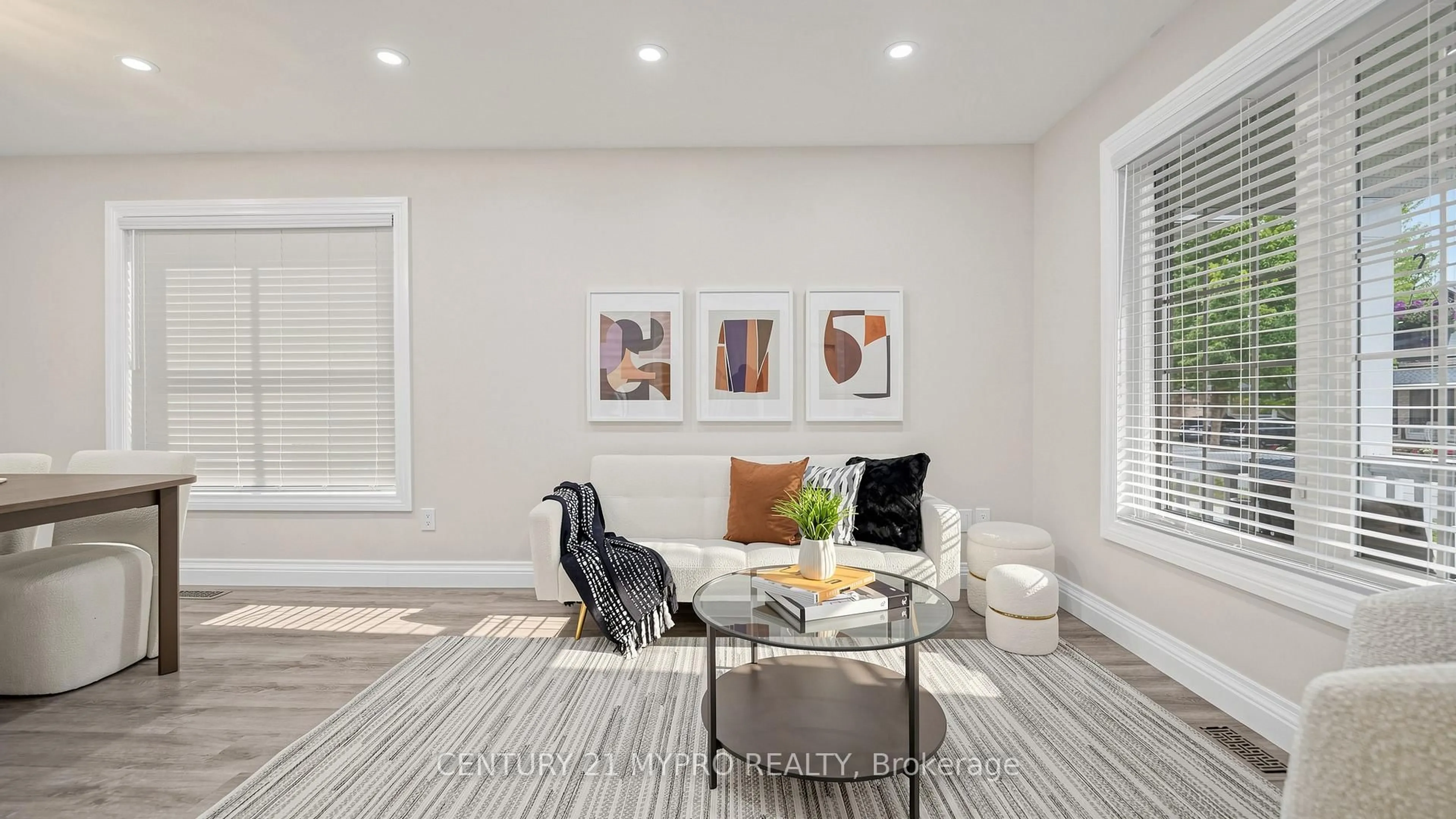 Living room with furniture, unknown for 18 Dogwood St, Markham Ontario L6E 1C9