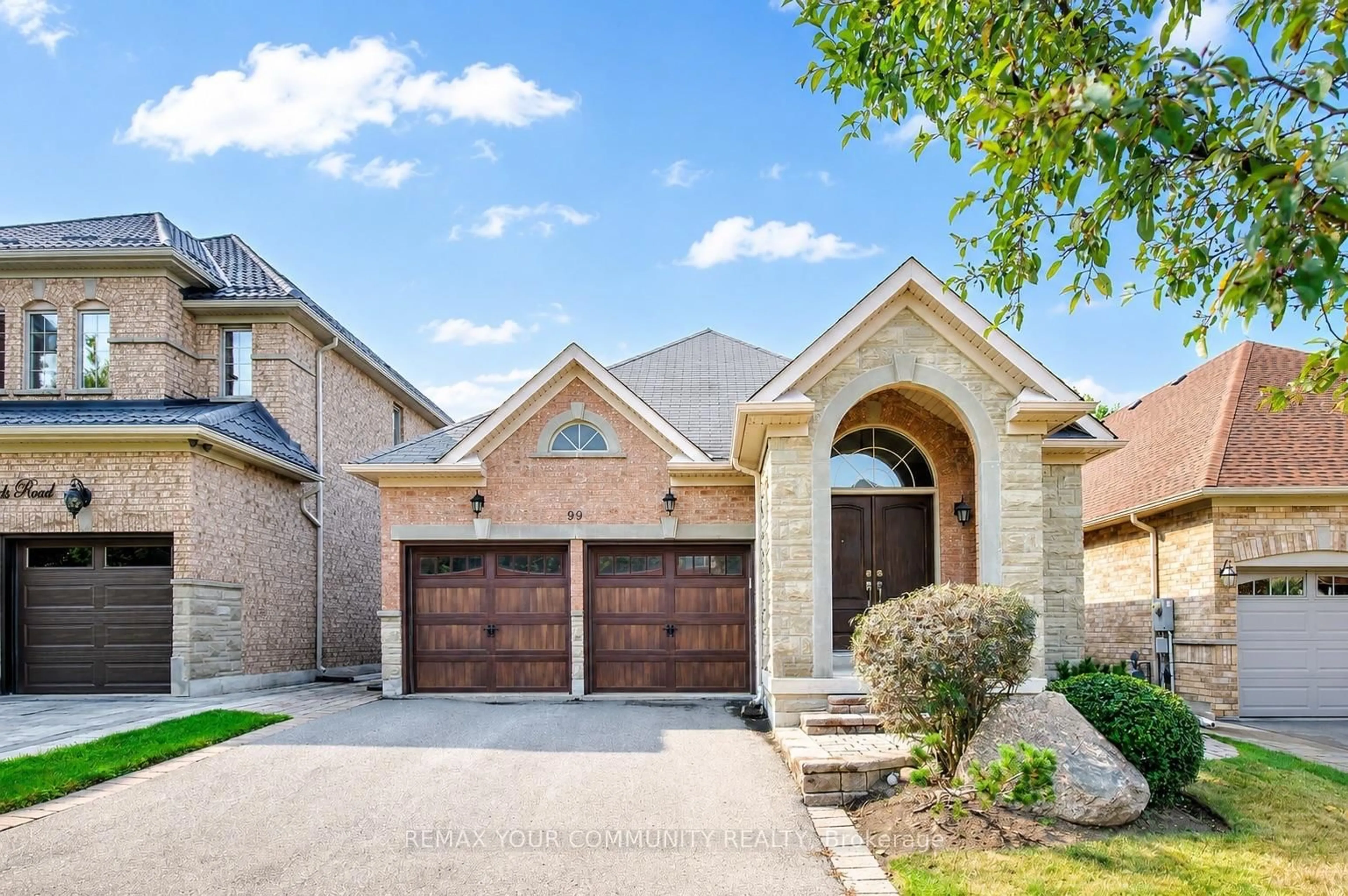 Home with brick exterior material, street for 99 Lealinds Rd, Vaughan Ontario L6A 4L4