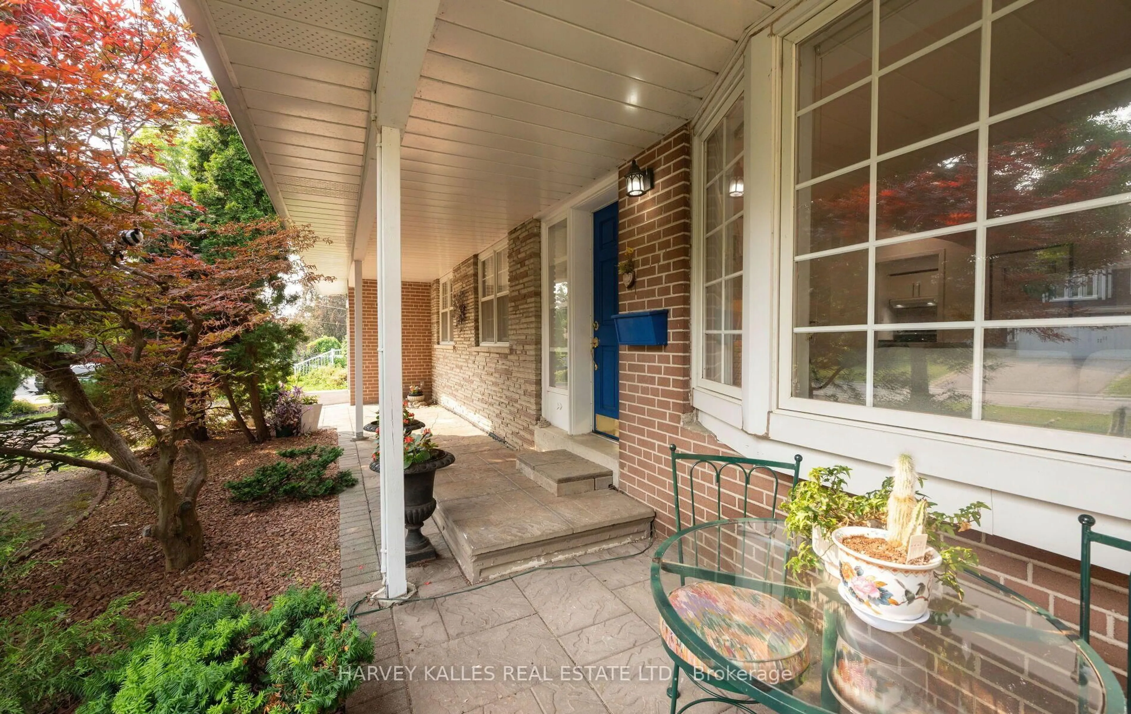 Indoor entryway for 20 Willowgate Dr, Markham Ontario L3P 1G3
