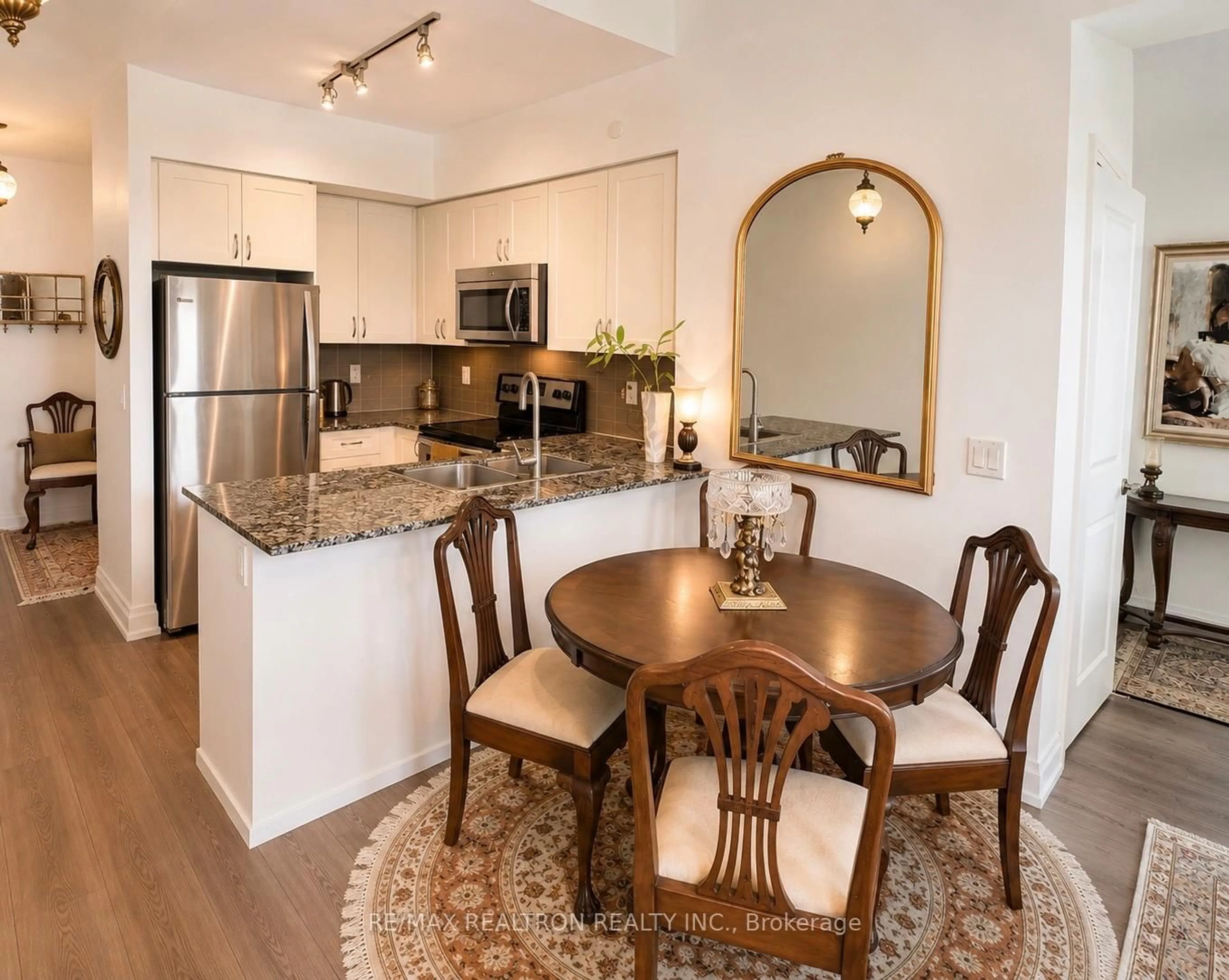 Open concept kitchen, wood/laminate floor for 7890 Bathurst St #1904, Vaughan Ontario L4J 0J8