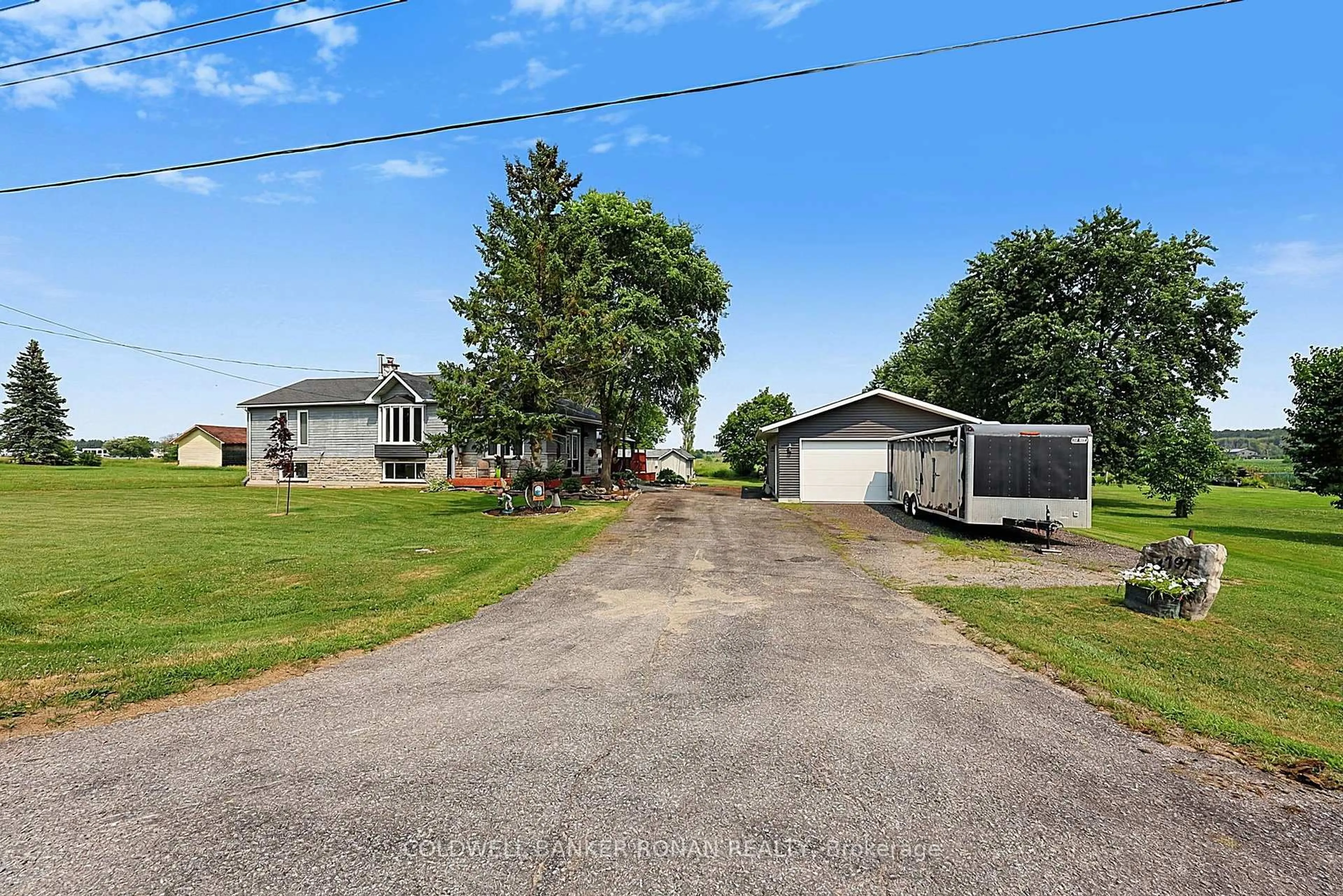 A pic from outside/outdoor area/front of a property/back of a property/a pic from drone, street for 4797 Concession Rd 7, Adjala-Tosorontio Ontario L9R 1V1