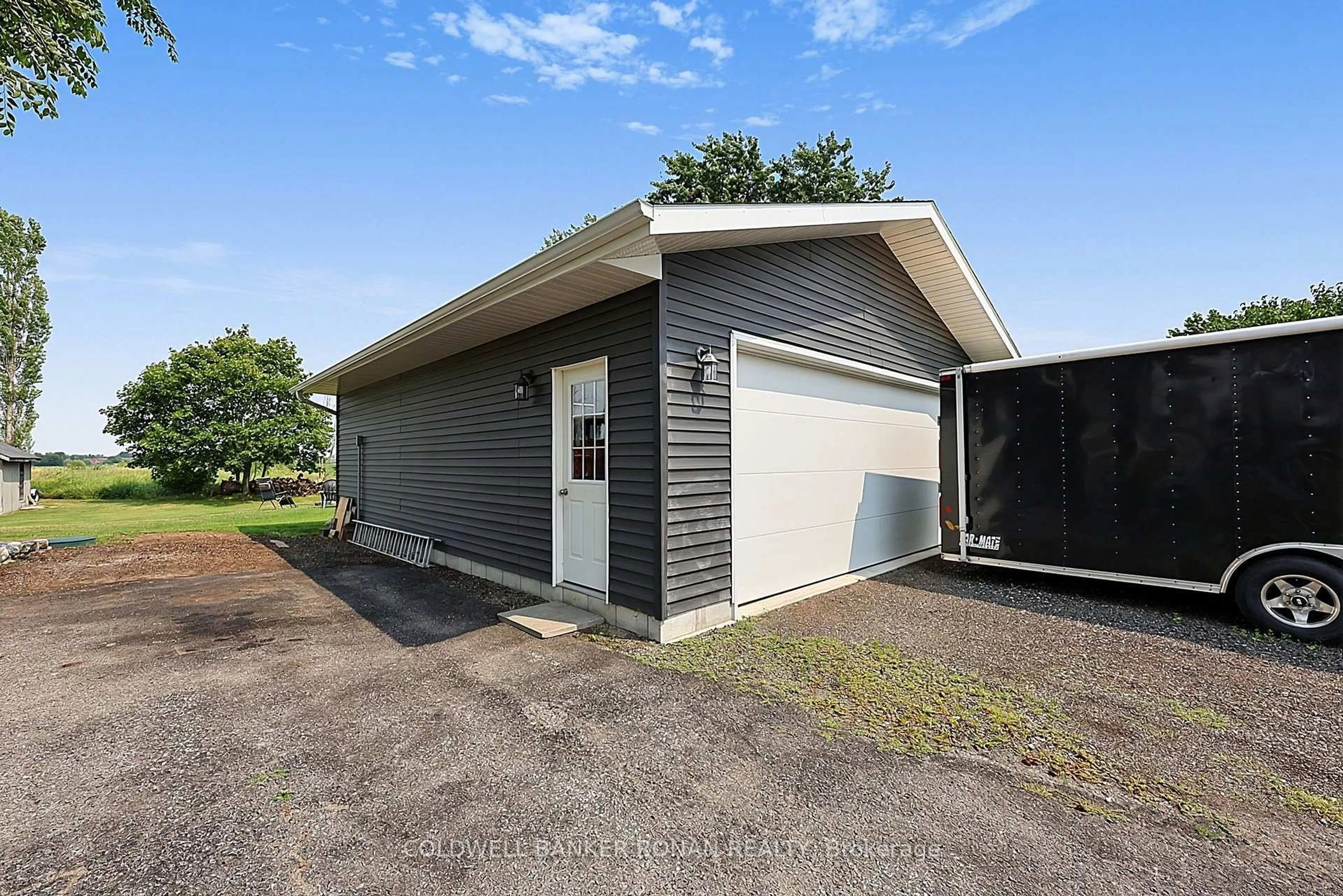 Indoor garage for 4797 Concession Rd 7, Adjala-Tosorontio Ontario L9R 1V1
