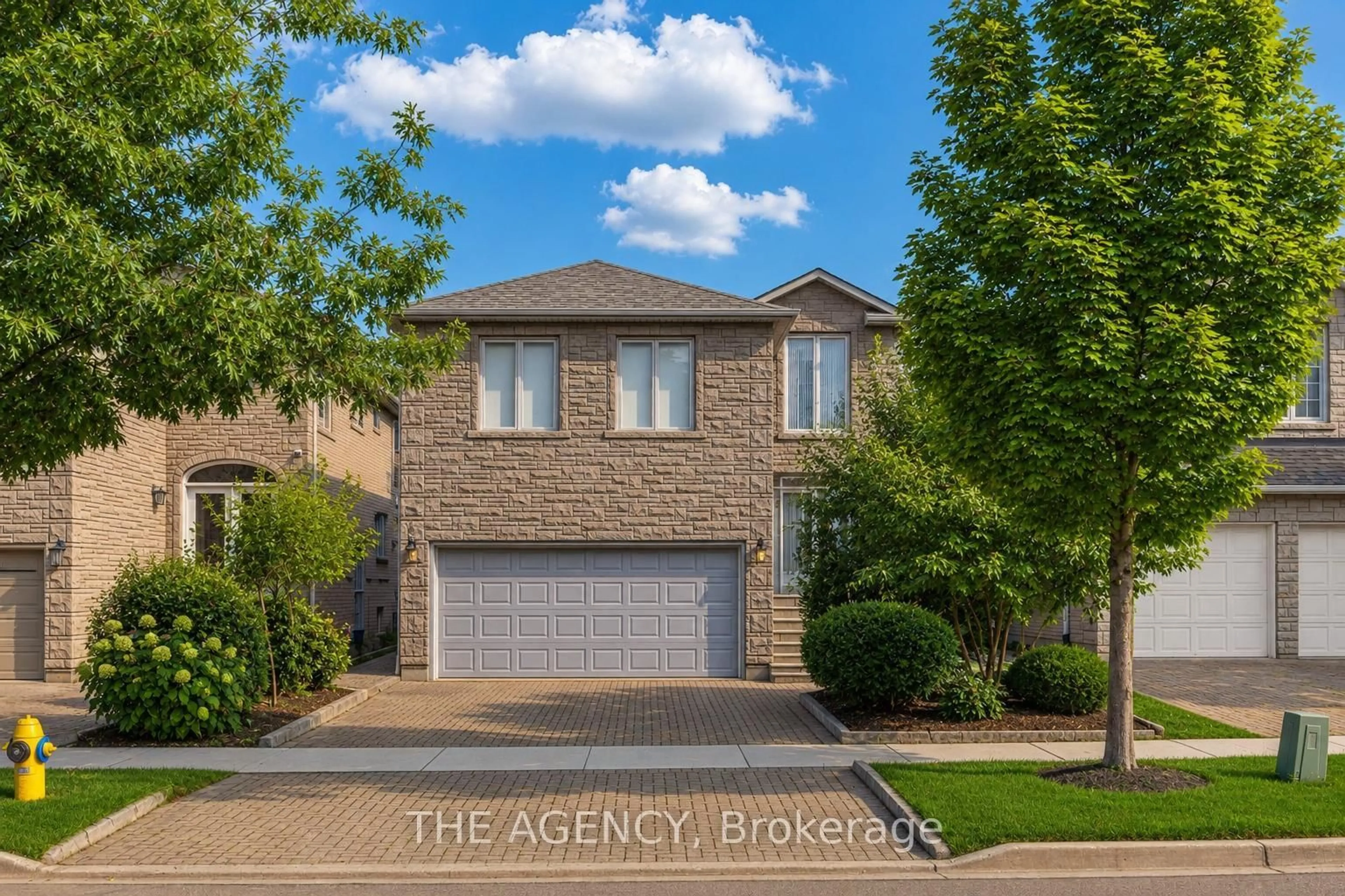 Unknown for 68 Townsgate Dr, Vaughan Ontario L4J 8A4