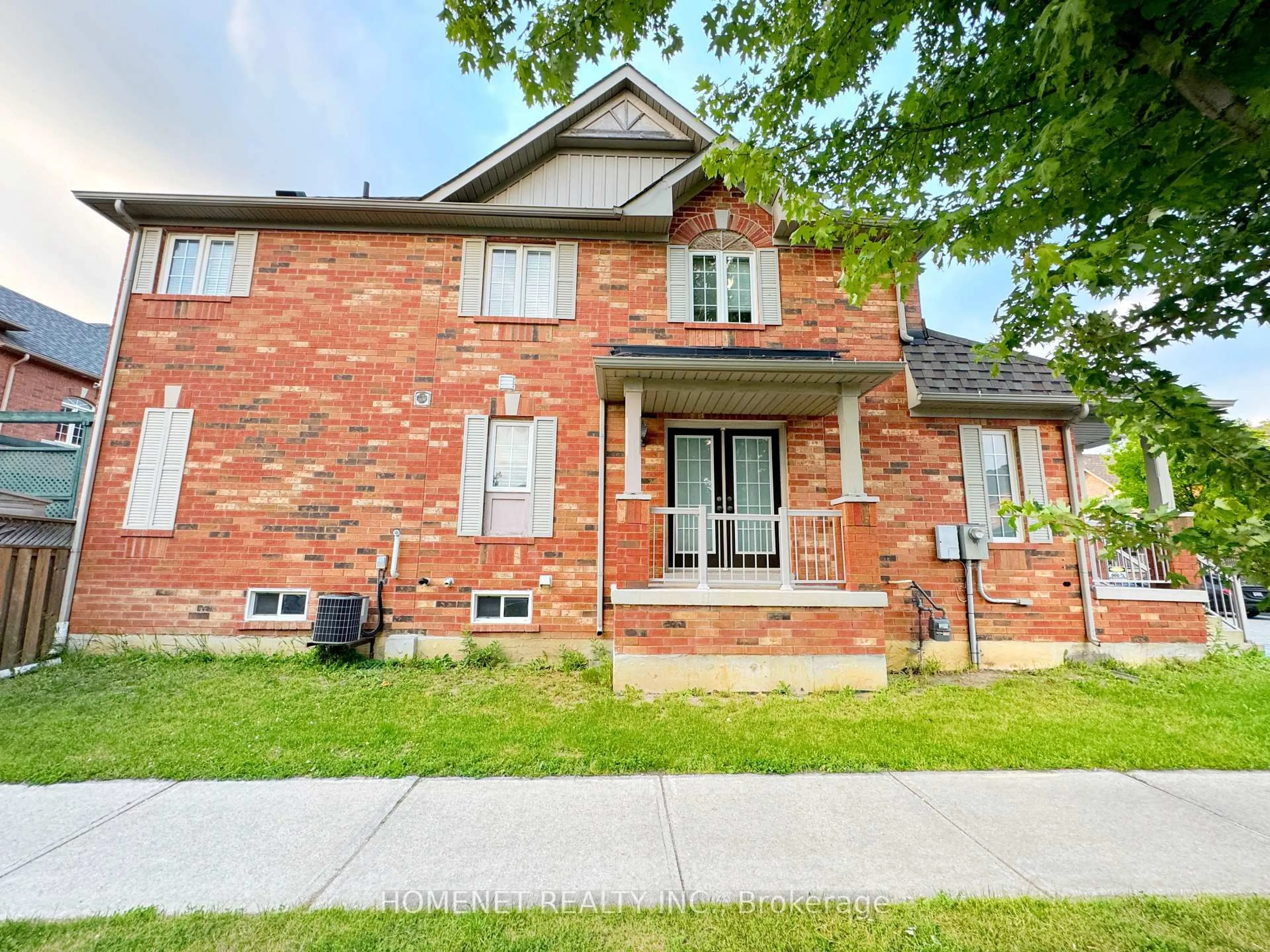 Home with brick exterior material, street for 2 Stotts Cres, Markham Ontario L6E 1T2