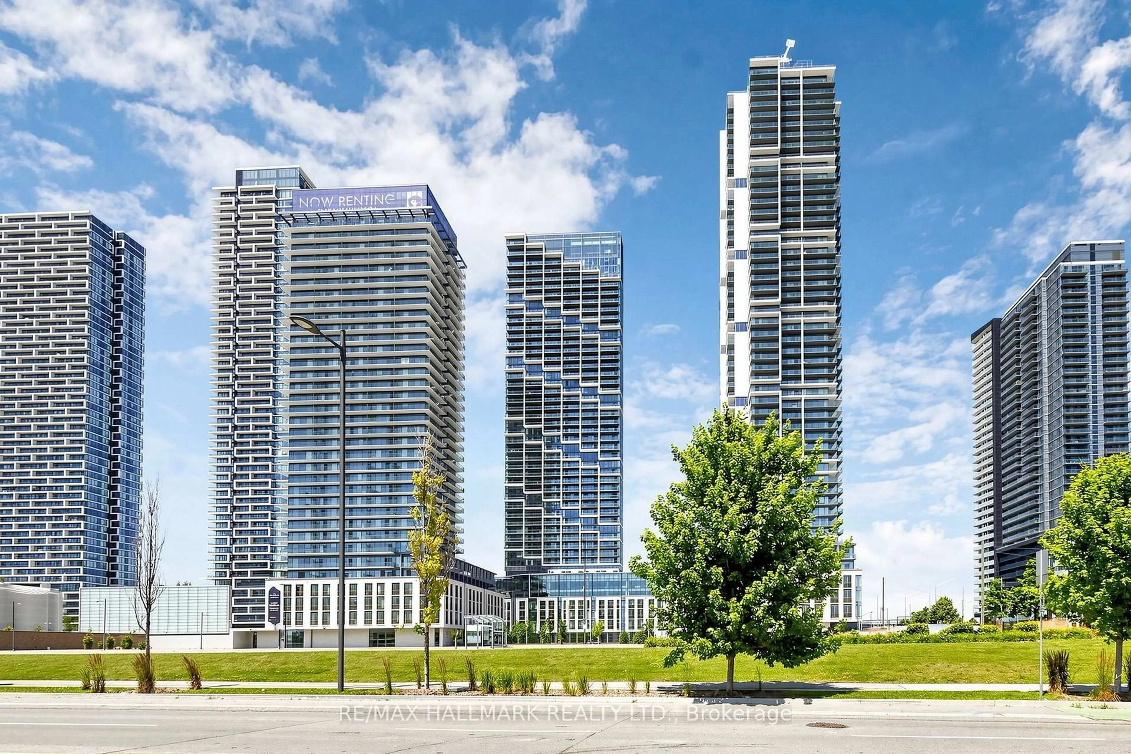 Unknown for 1000 Portage Pkwy #3302, Vaughan Ontario L4K 0L1