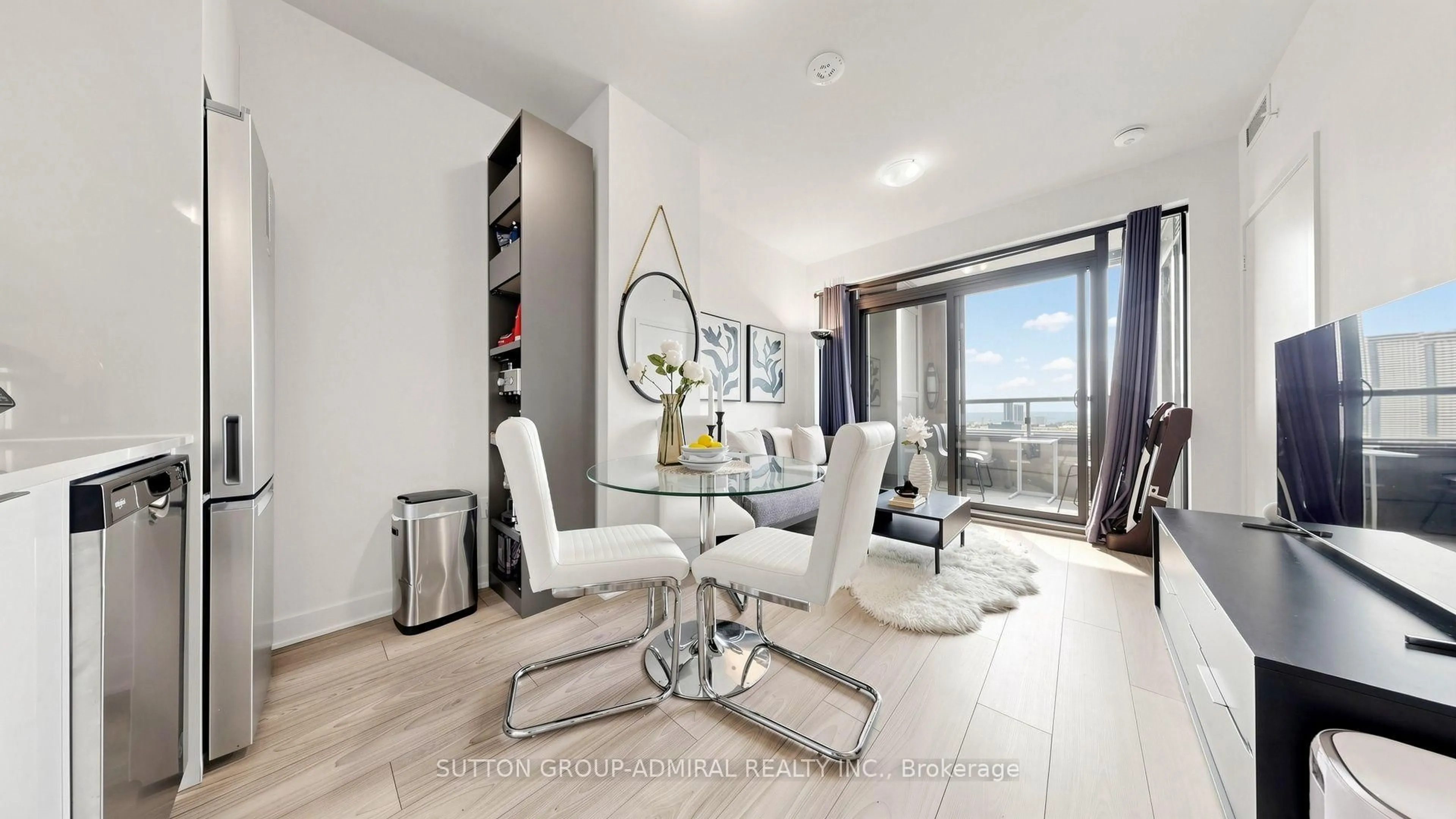 Living room with furniture, wood/laminate floor for 2920 Highway 7 Rd #1712, Vaughan Ontario L4K 0P4