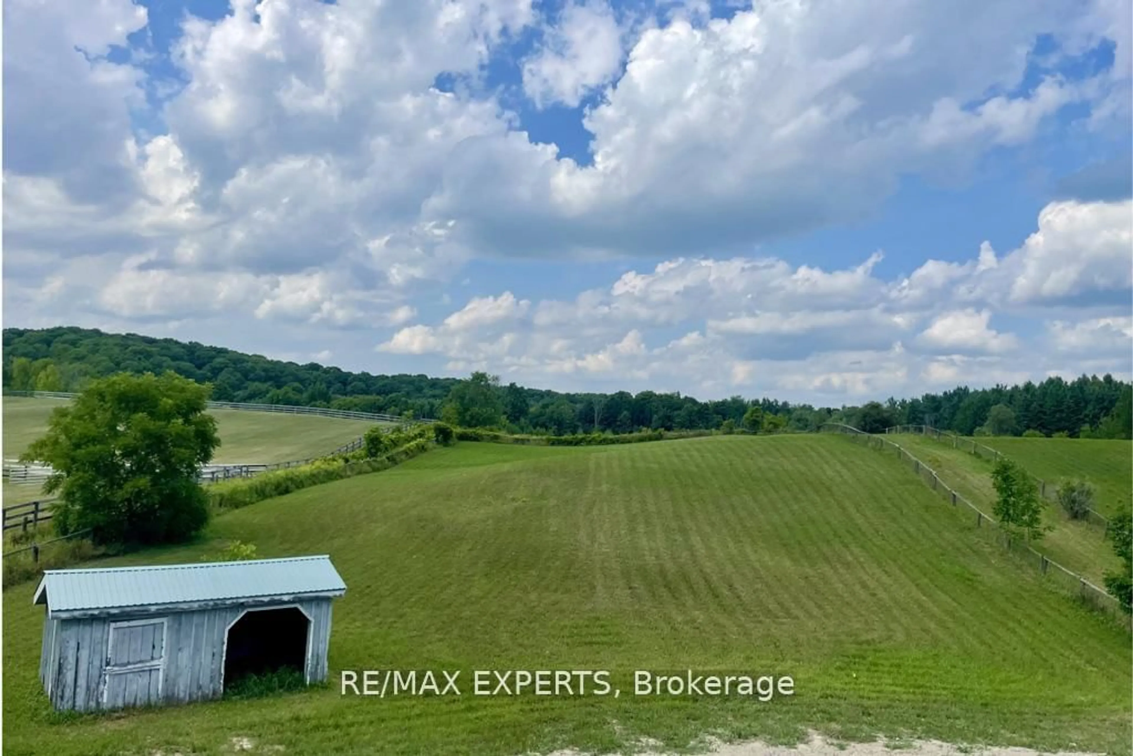 A pic from outside/outdoor area/front of a property/back of a property/a pic from drone, water/lake/river/ocean view for 5502 16th Sdrd, King Ontario L0G 1T0