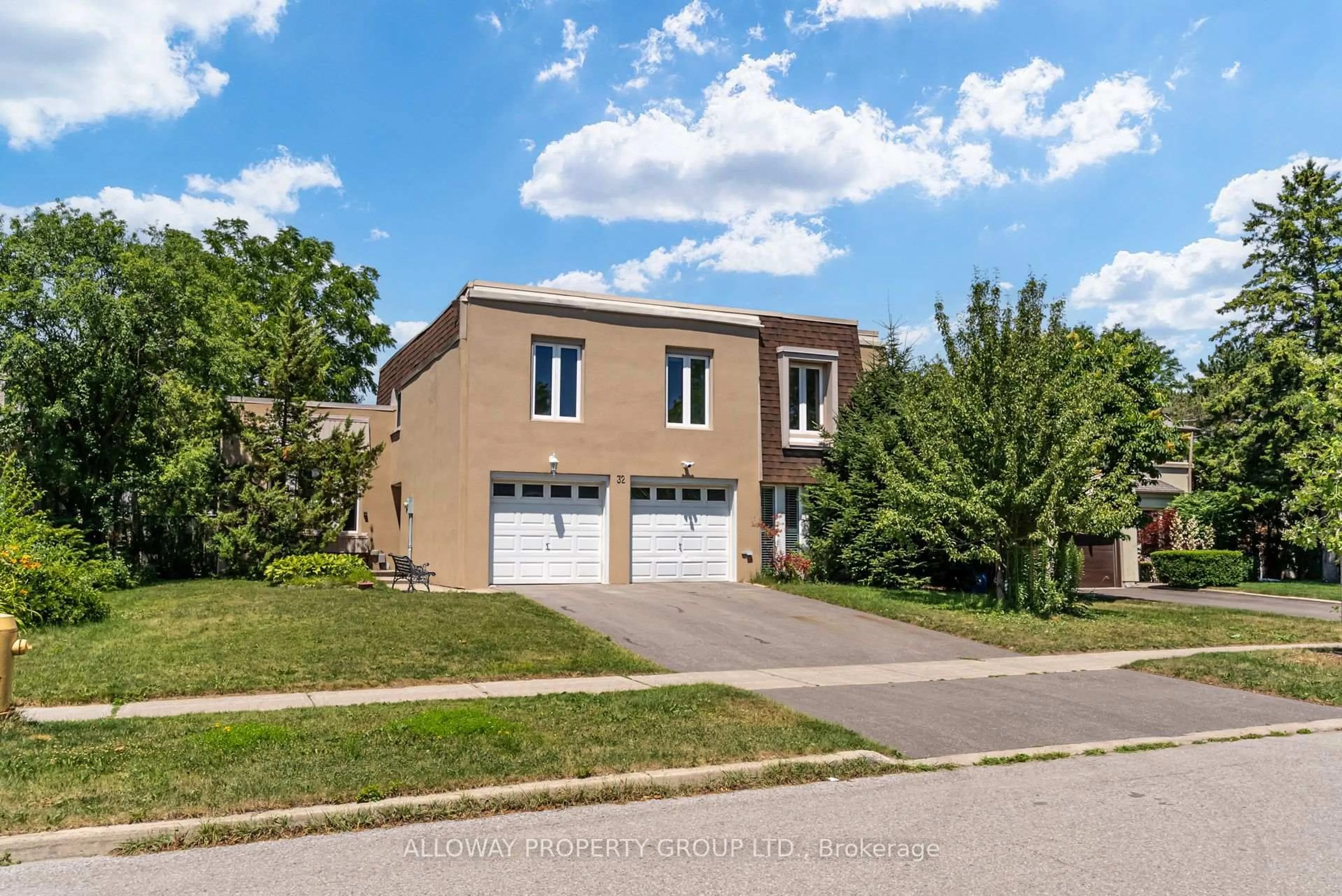 Home with brick exterior material, street for 32 Reesorville Rd, Markham Ontario L3P 3L2
