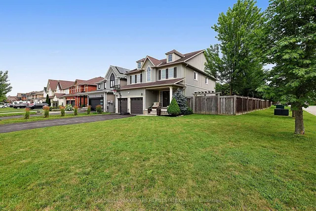 126 Donald Stewart Cres, East Gwillimbury 3