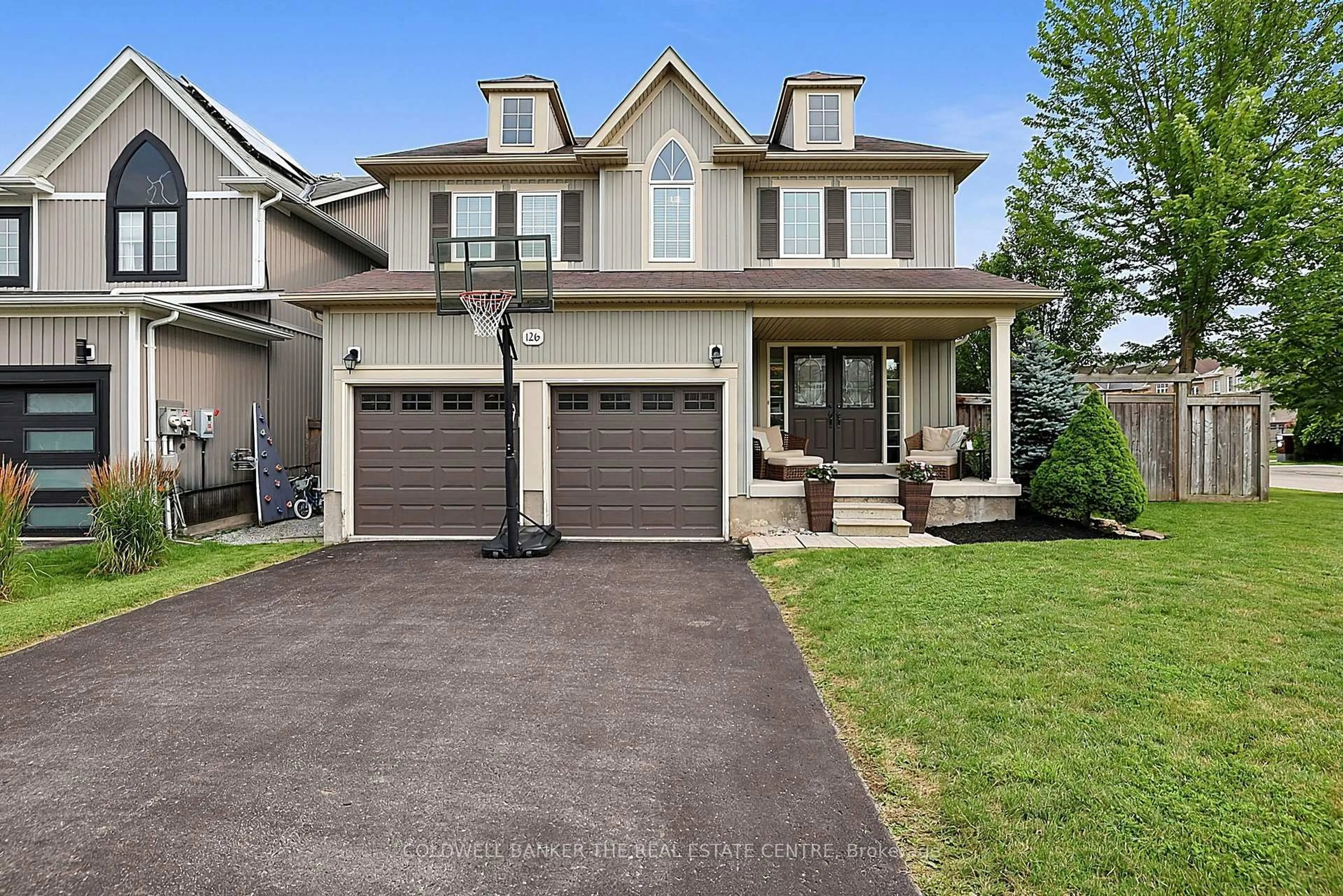Unknown for 126 Donald Stewart Cres, East Gwillimbury Ontario L0G 1M0