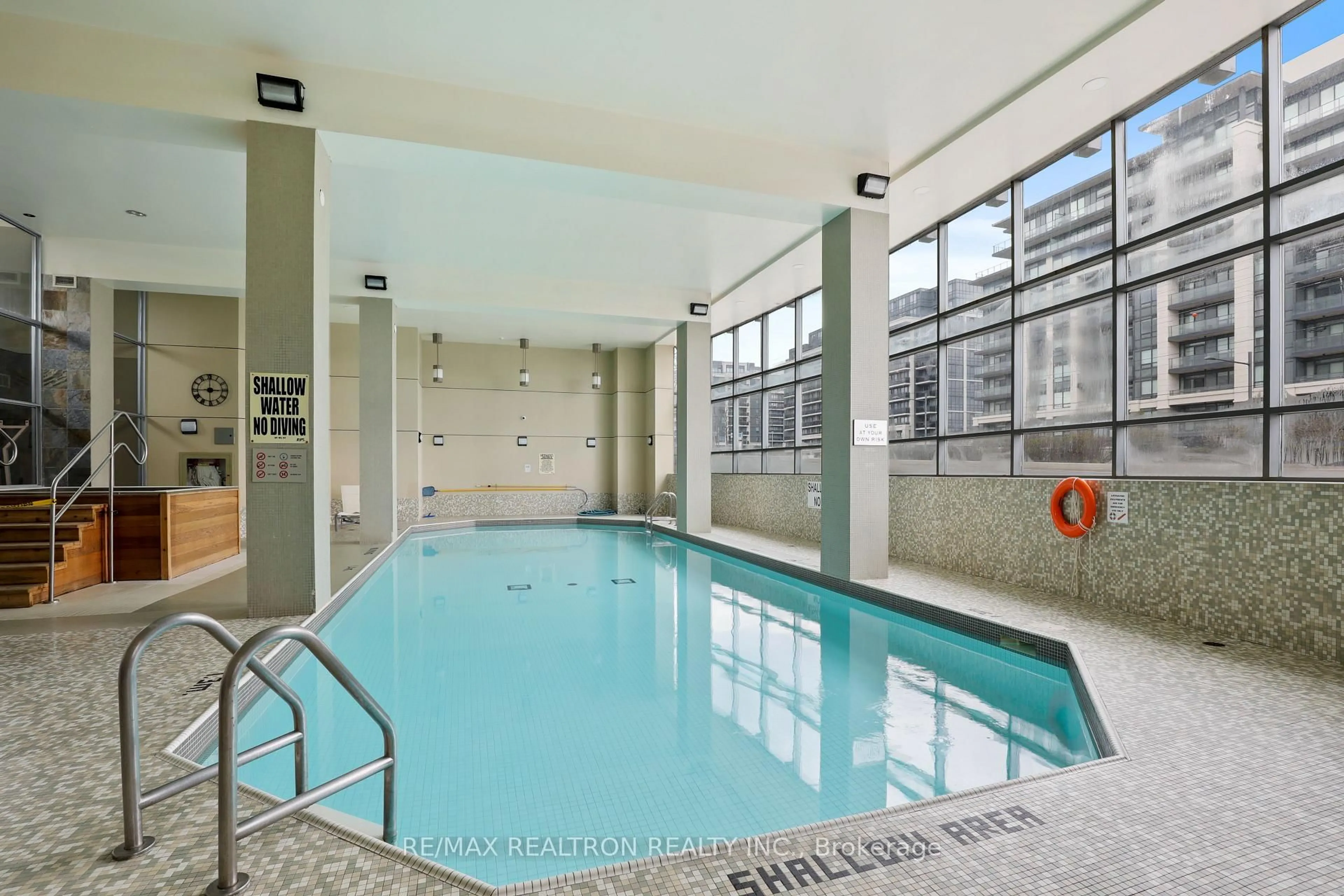 Pool for 48 Suncrest Blvd #112, Markham Ontario L3T 7Y5
