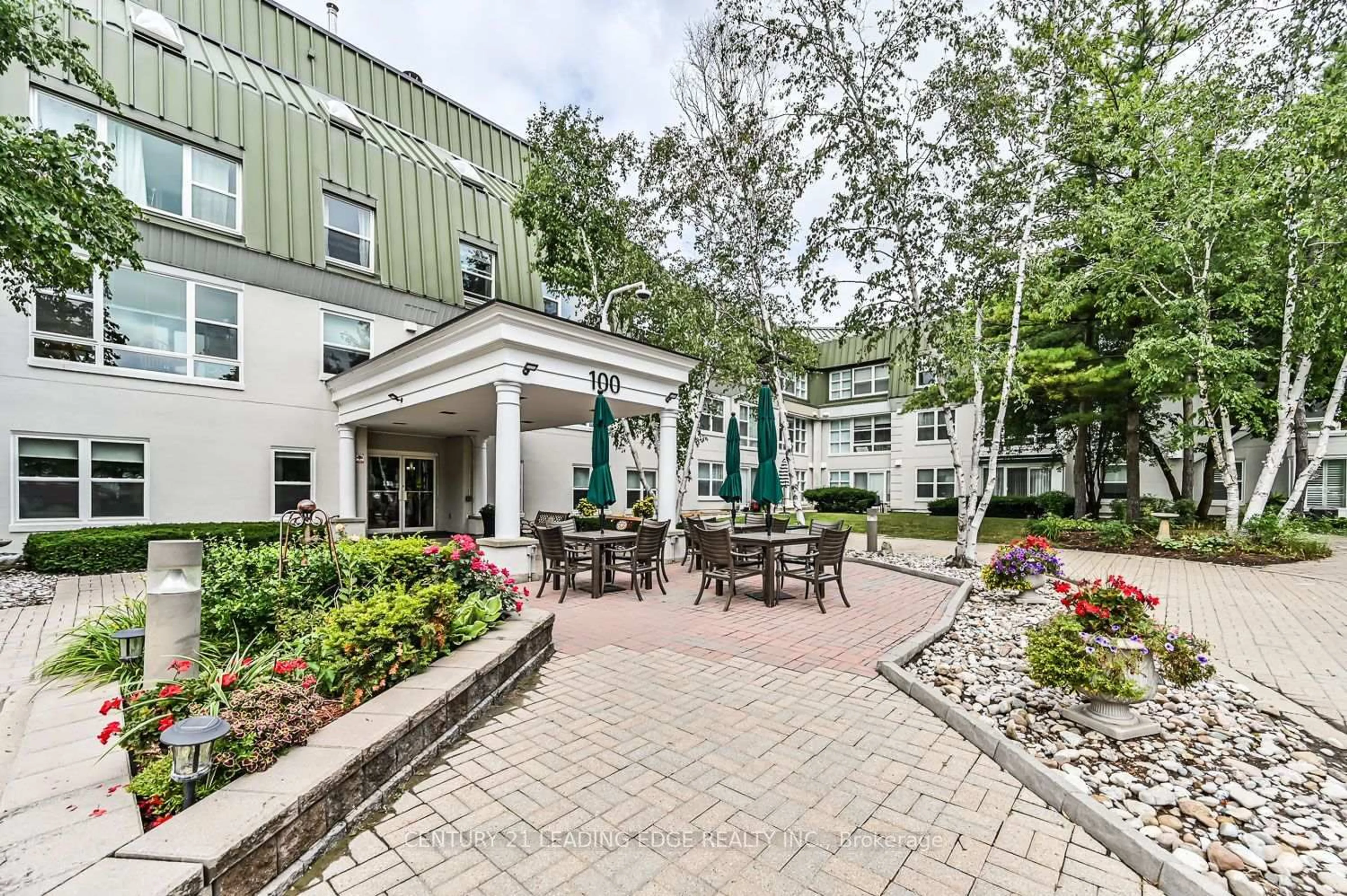 Patio, unknown for 100 Anna Russell Way #103, Markham Ontario L3R 6C7