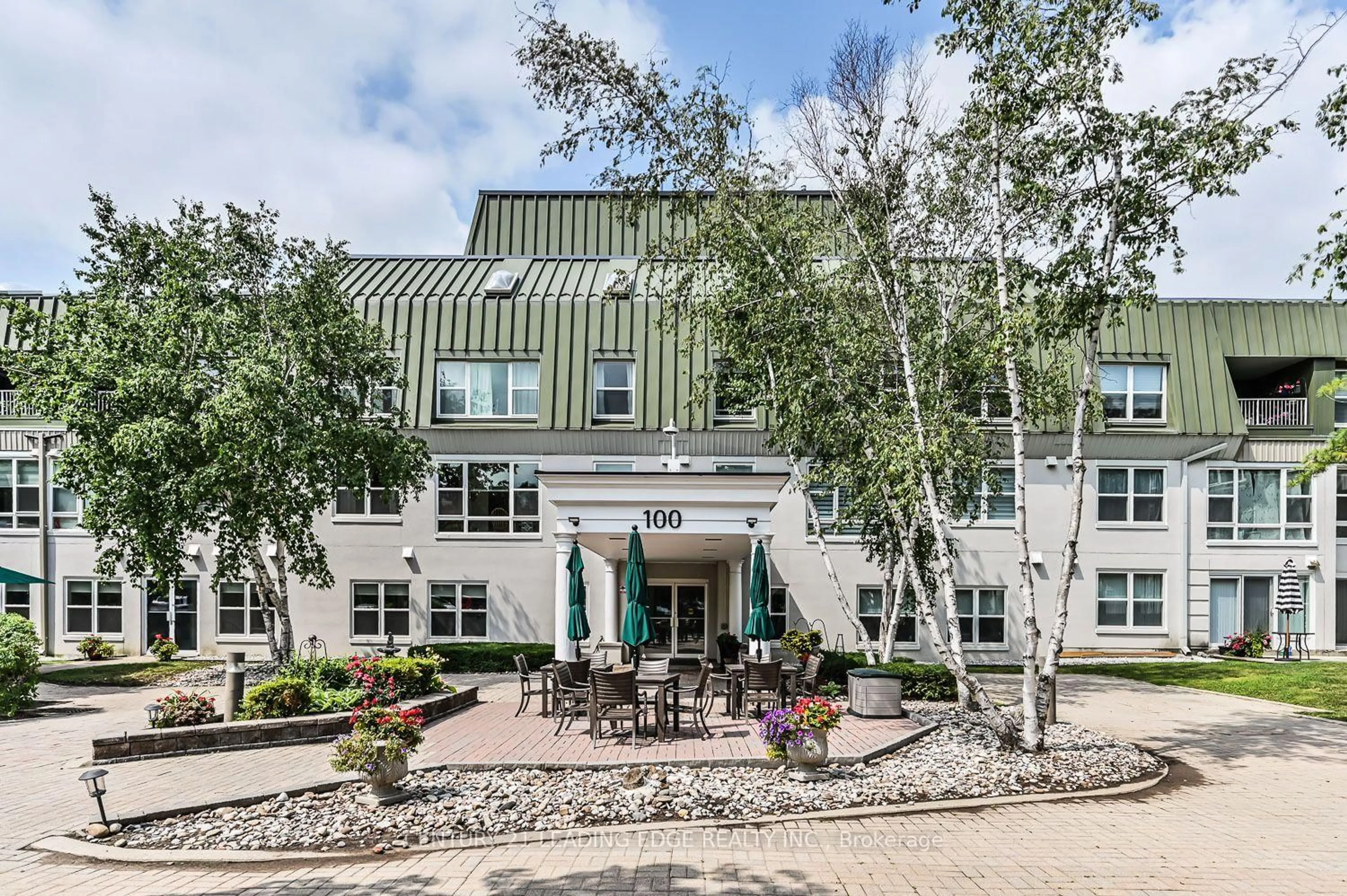 Patio, unknown for 100 Anna Russell Way #103, Markham Ontario L3R 6C7