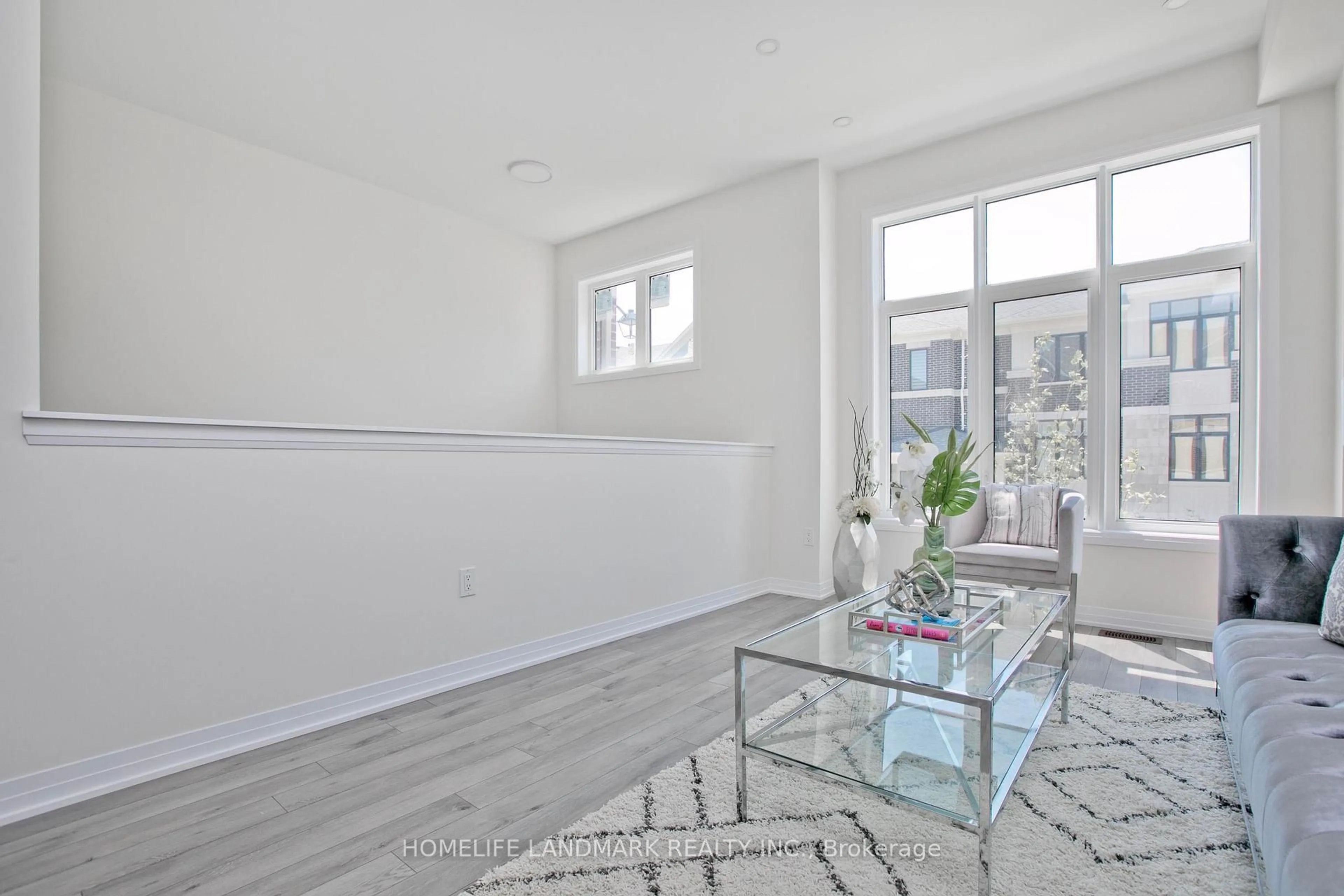 Unknown for 33 Kahshe Lane, Richmond Hill Ontario L4S 0N7