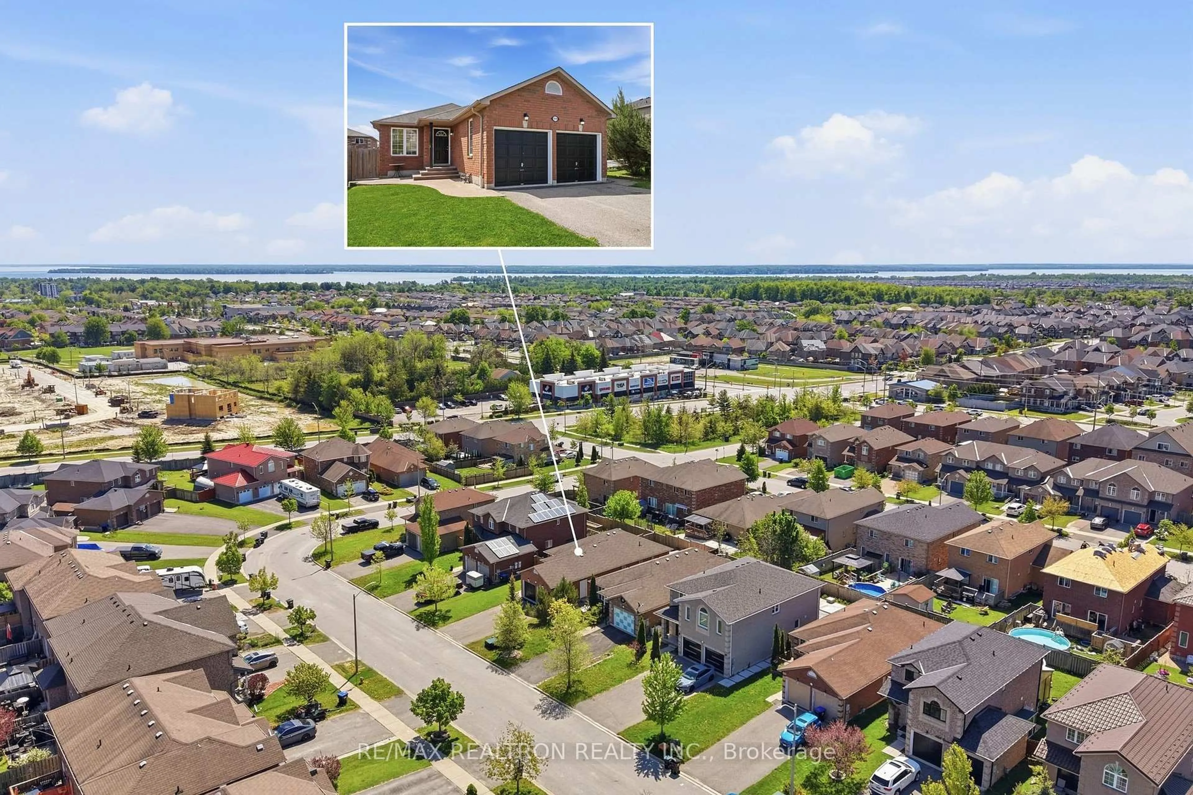 A pic from outside/outdoor area/front of a property/back of a property/a pic from drone, street for 1510 Rankin Way, Innisfil Ontario L9S 0C6