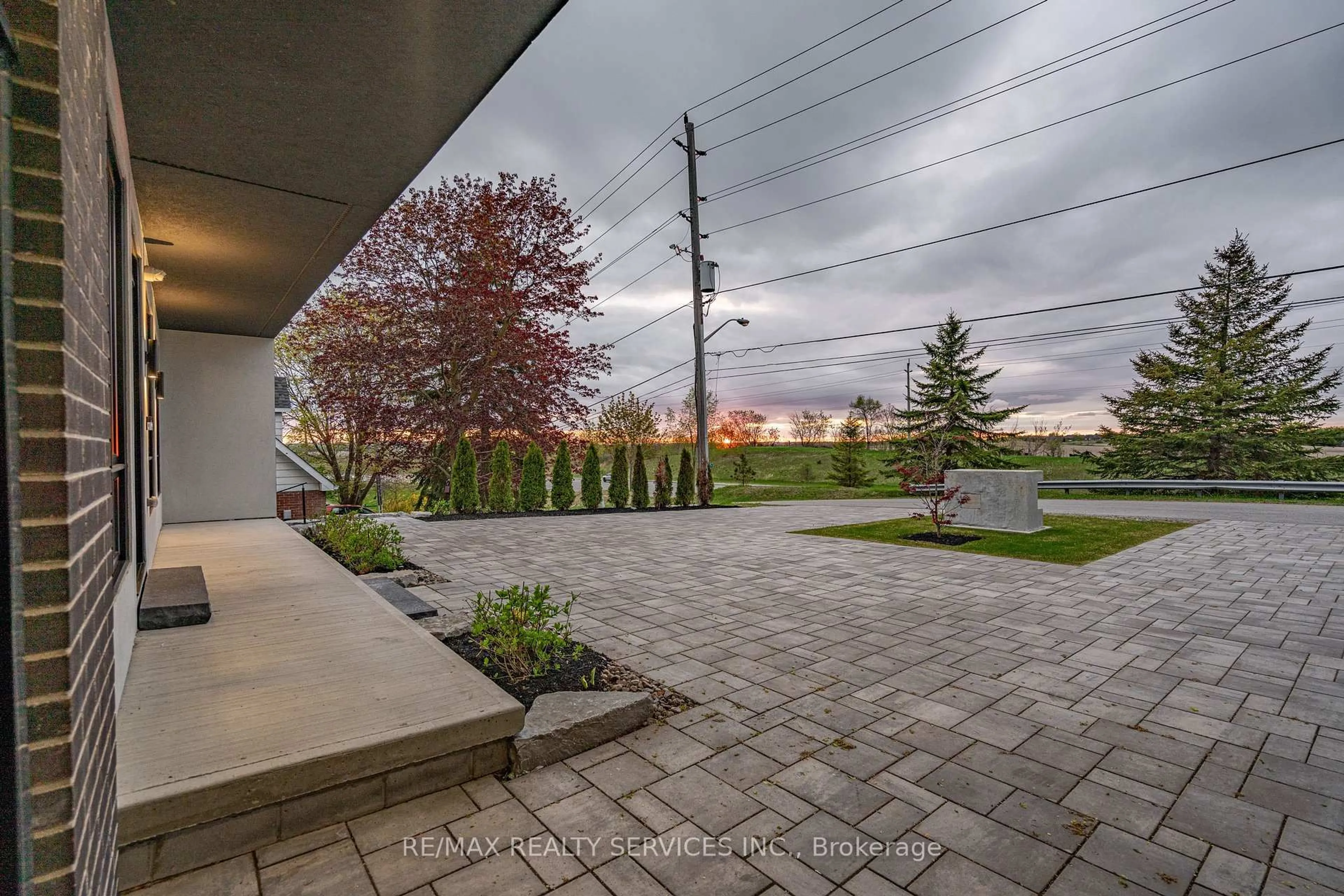 Patio, street for 1395 Old Green Lane, East Gwillimbury Ontario L9N 0L8