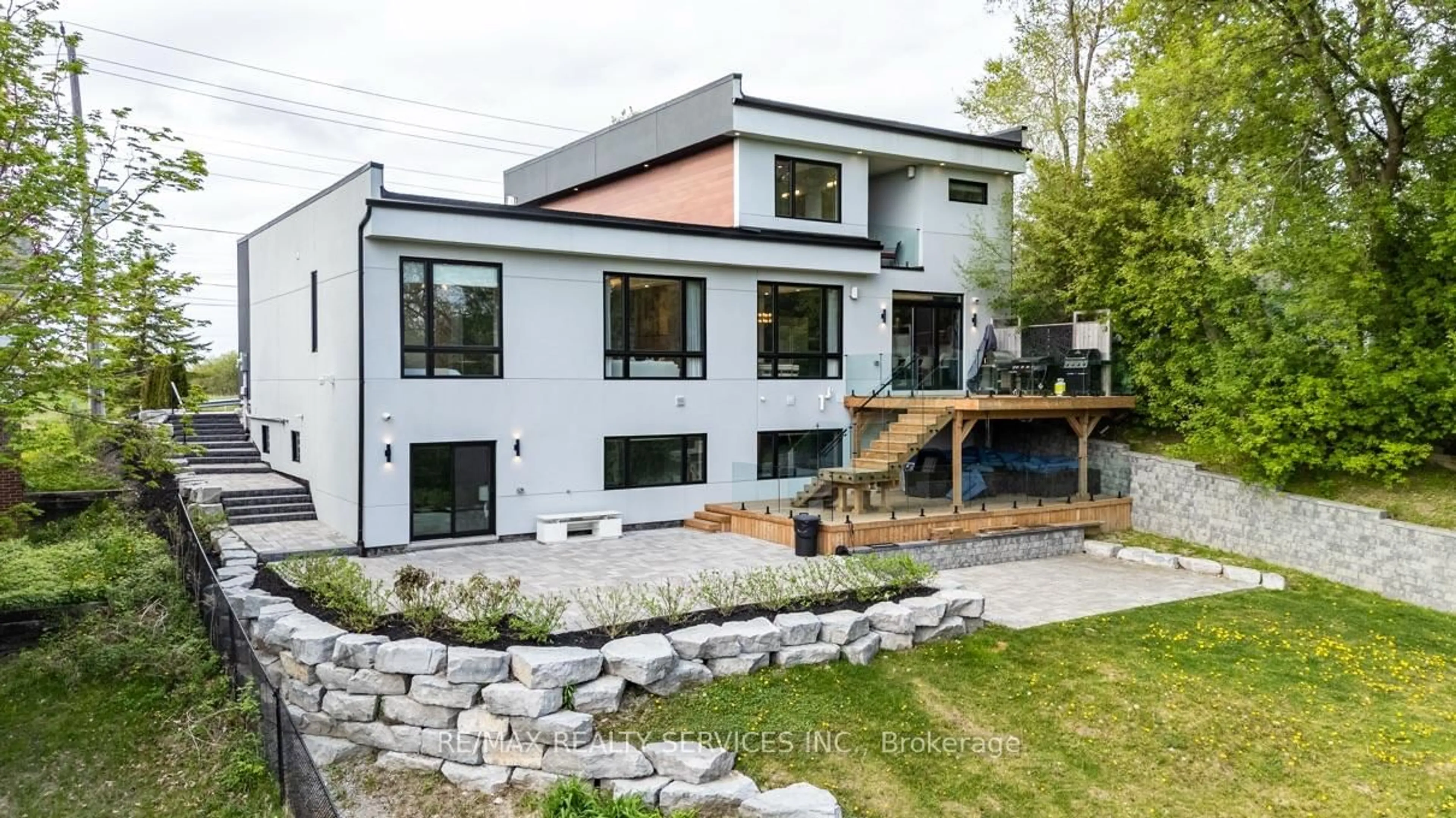 Home with brick exterior material, unknown for 1395 Old Green Lane, East Gwillimbury Ontario L9N 0L8