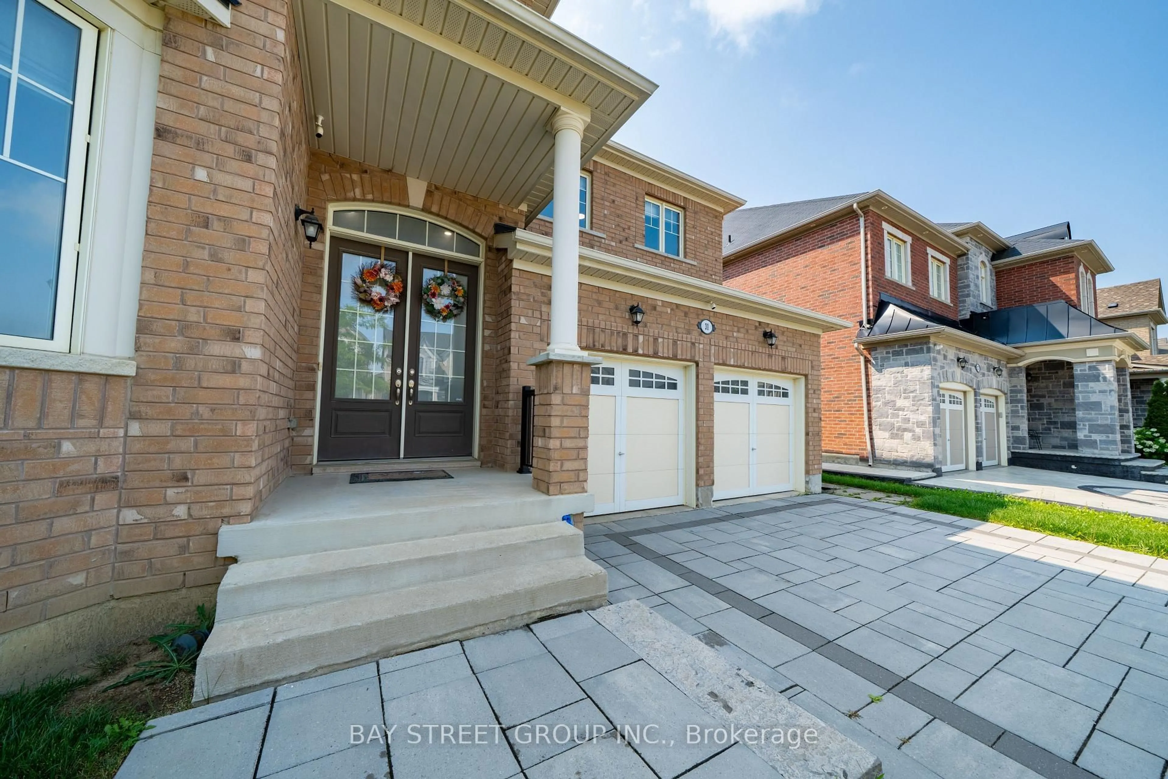 Home with brick exterior material, street for 31 Woodgate Pines Dr, Vaughan Ontario L4H 4A8
