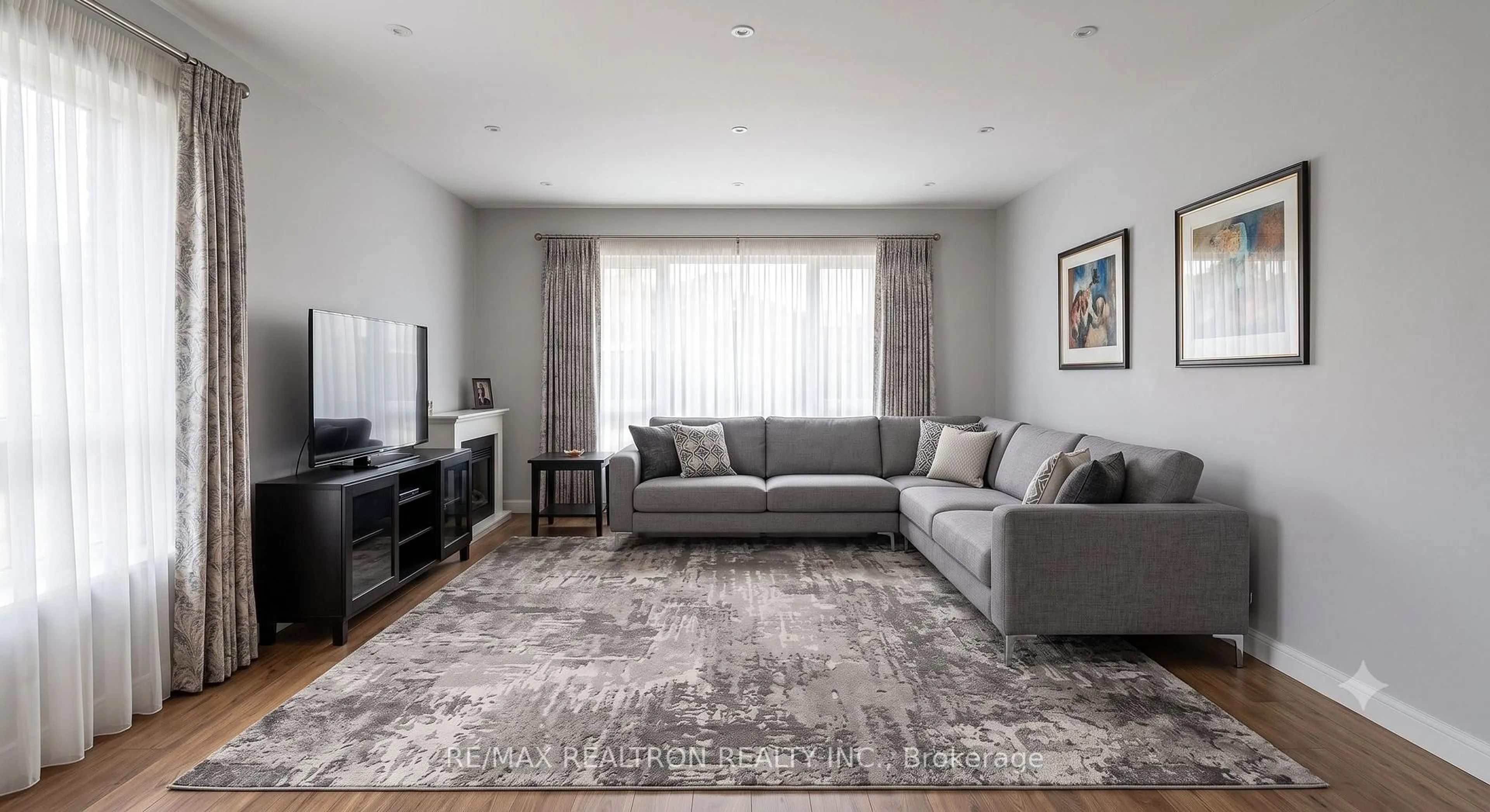 Living room with furniture, carpet floor for 159 Patterson St, Newmarket Ontario L3Y 3L4
