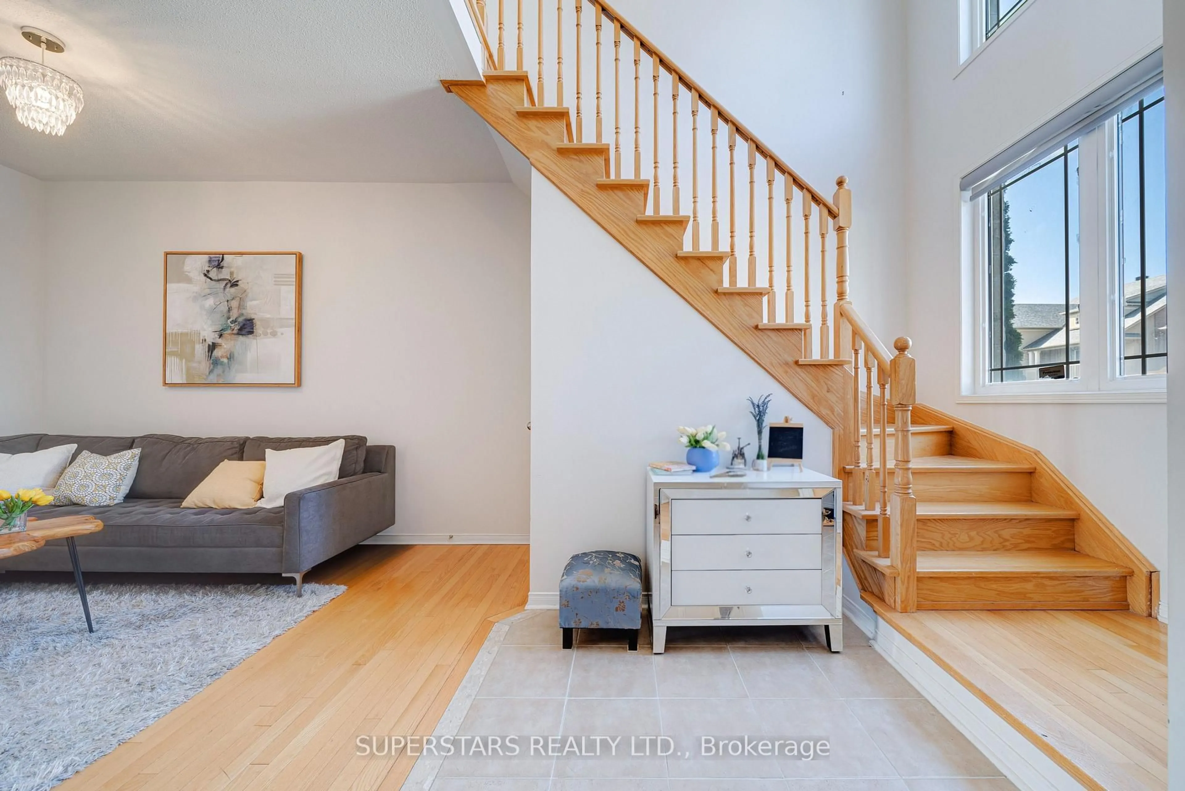 Stairs for 23 Vandervoort Dr, Richmond Hill Ontario L4E 0C6