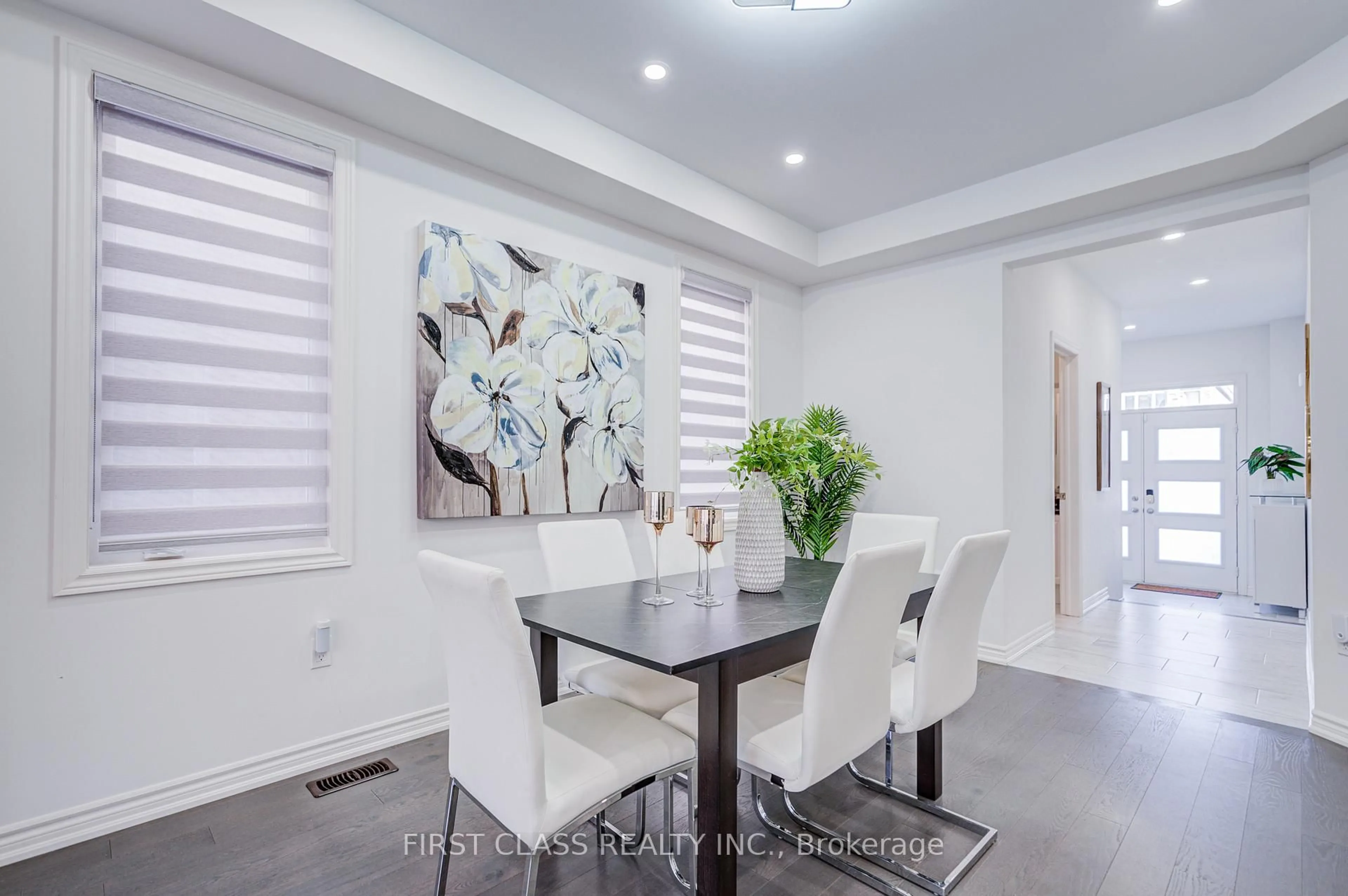 Dining room, ceramic/tile floor for 77 Wesmina Ave, Whitchurch-Stouffville Ontario L4A 4V7