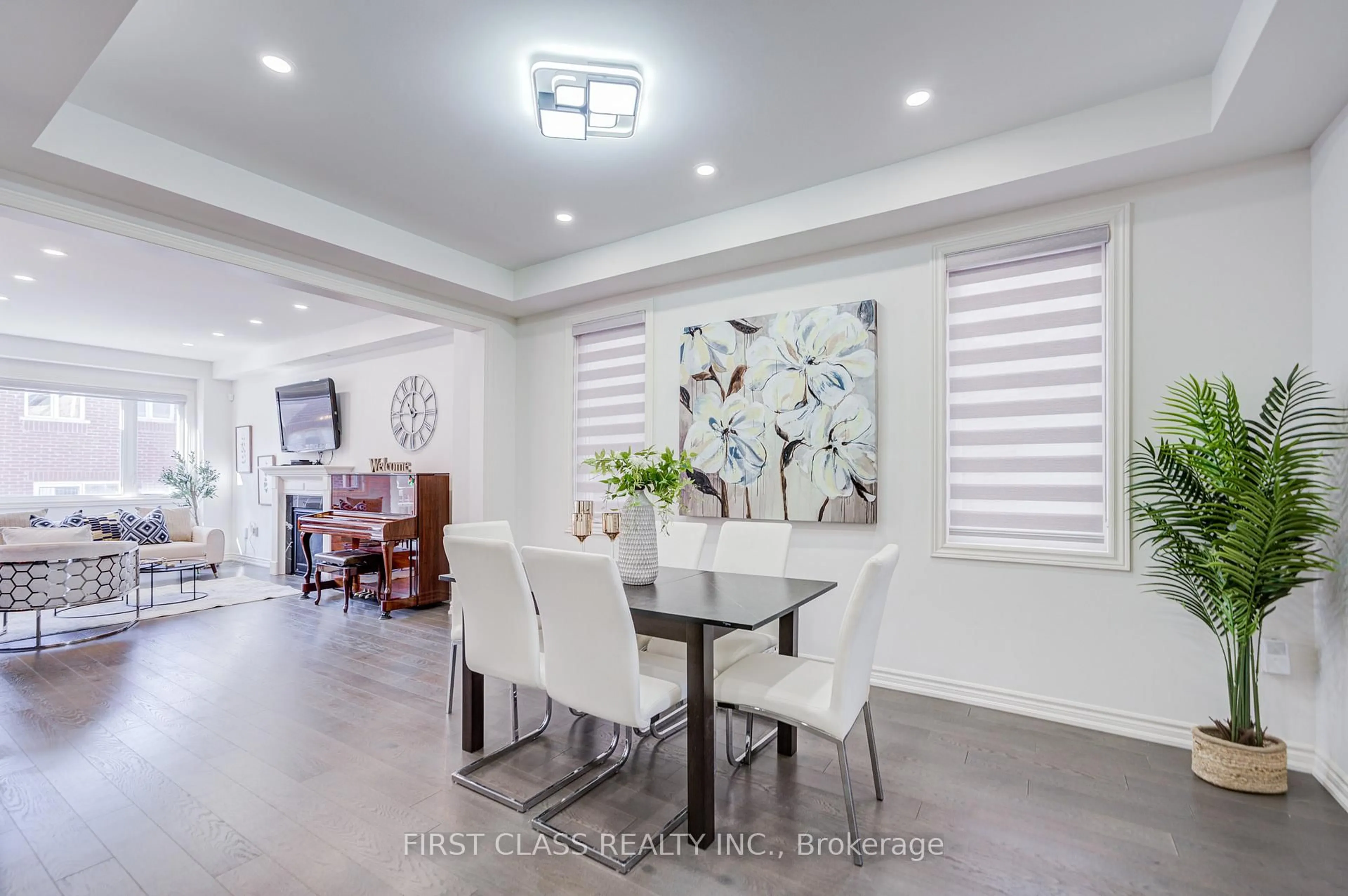 Dining room, ceramic/tile floor for 77 Wesmina Ave, Whitchurch-Stouffville Ontario L4A 4V7