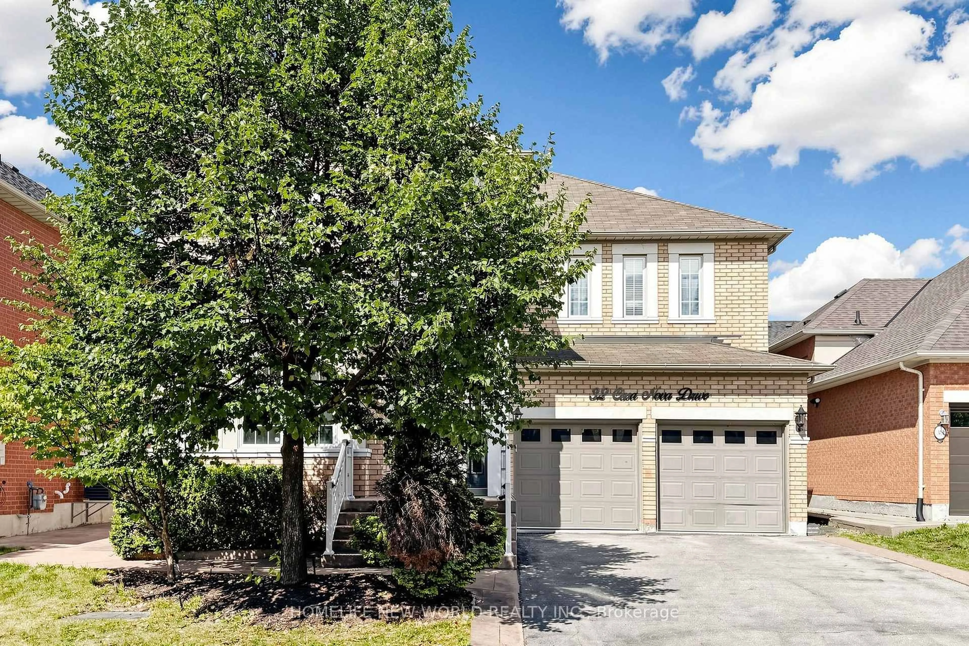 Home with brick exterior material, street for 32 Casa Nova Dr, Vaughan Ontario L4H 3A1