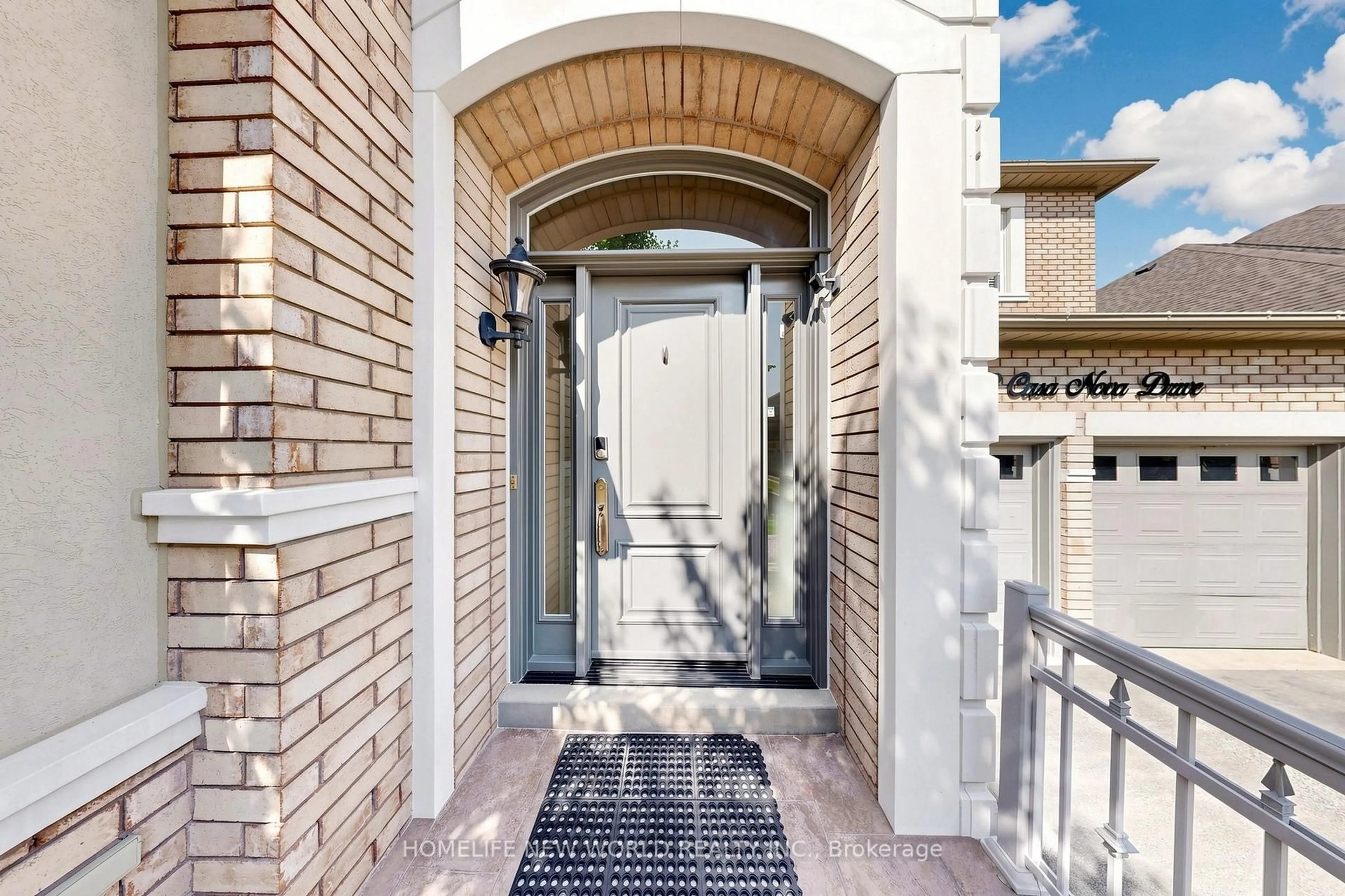 Indoor entryway for 32 Casa Nova Dr, Vaughan Ontario L4H 3A1
