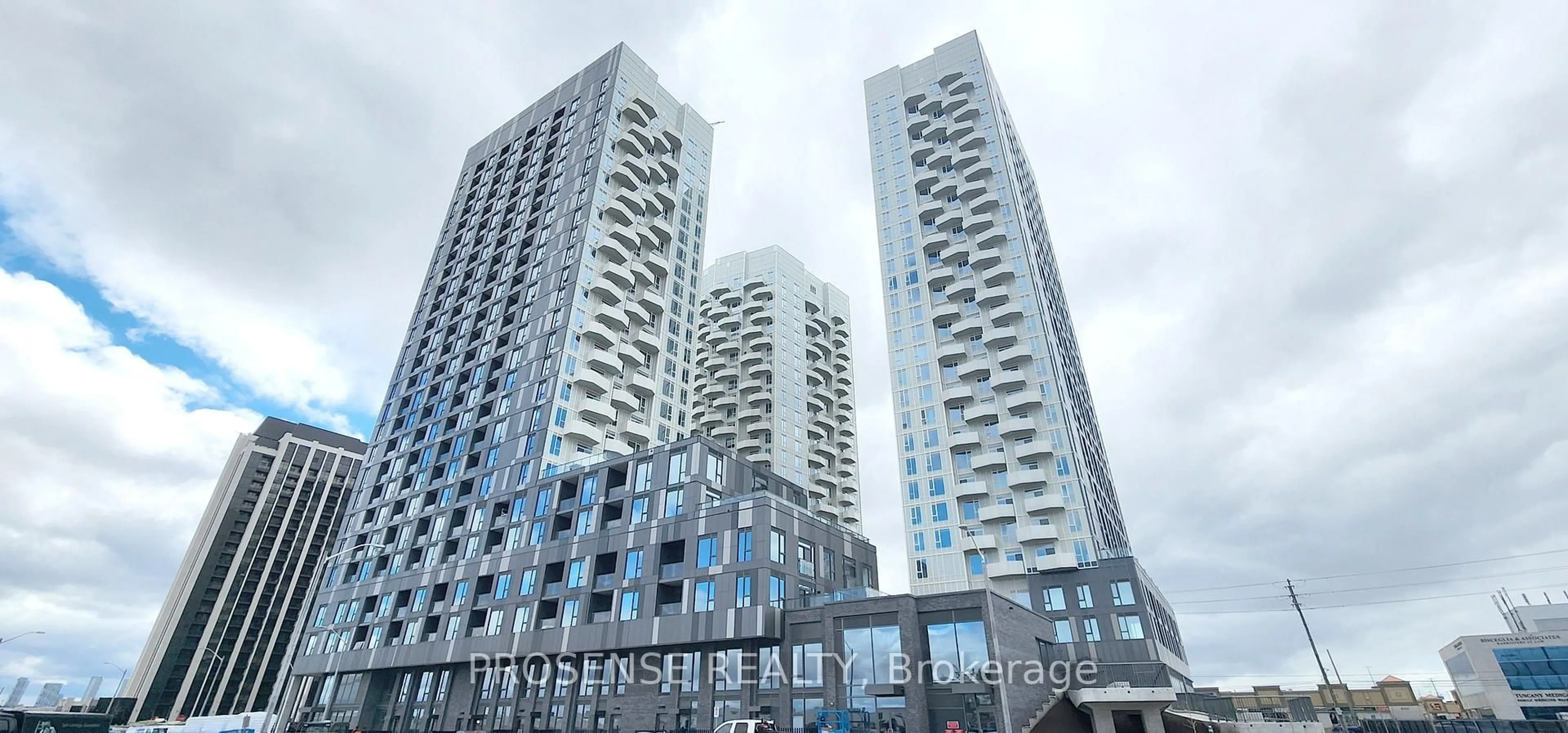 Unknown for 10 Abeja St #2413, Vaughan Ontario L4K 0R4
