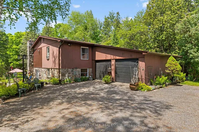 204 Acton Rd, Uxbridge 3