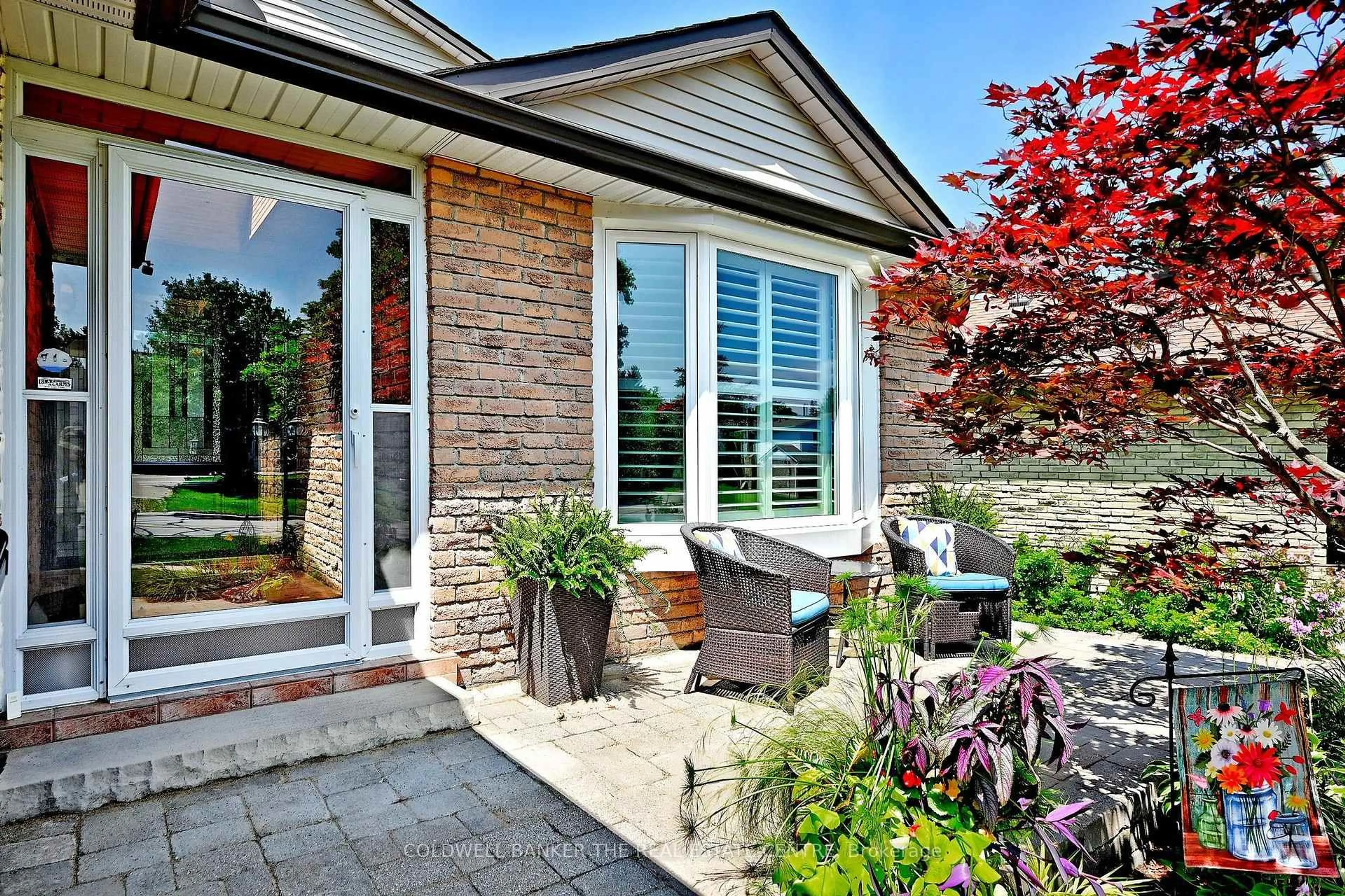 Home with brick exterior material, street for 134 Huron Heights Dr, Newmarket Ontario L3Y 6N3