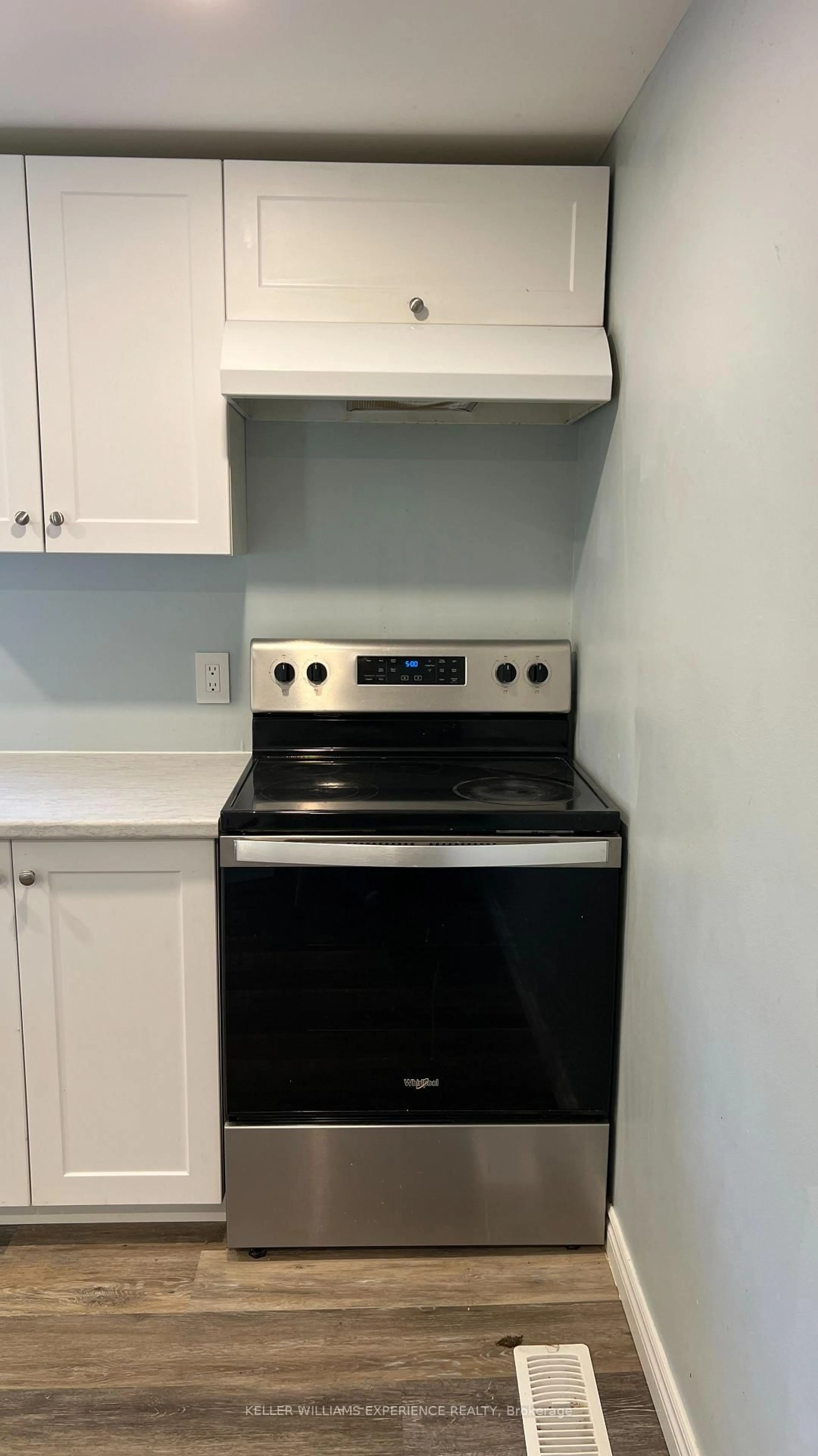 Standard kitchen, unknown for 228 CINDY Lane #6, Essa Ontario L0M 1B0
