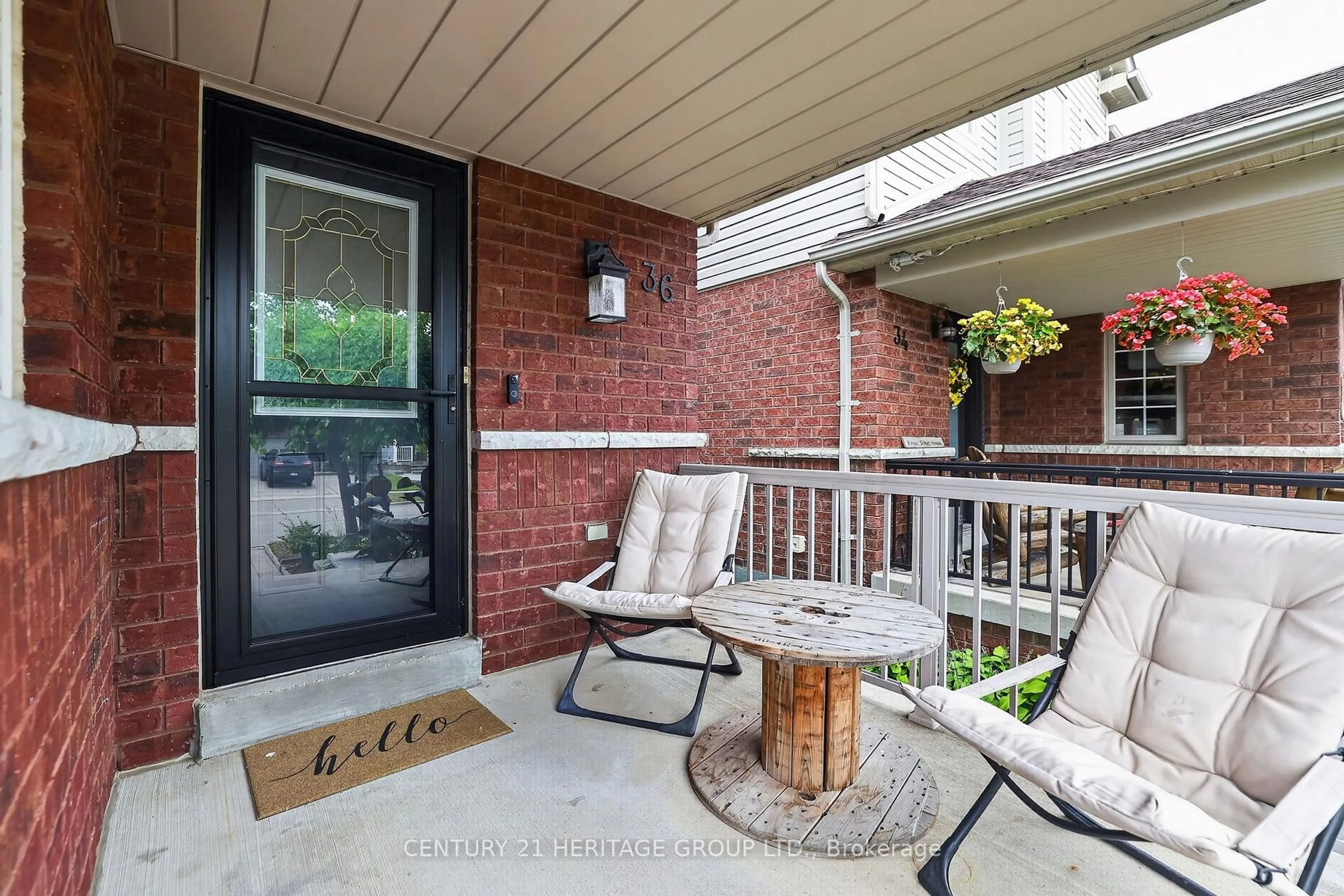 Patio, street for 36 McMulkin St, New Tecumseth Ontario L9R 0A9