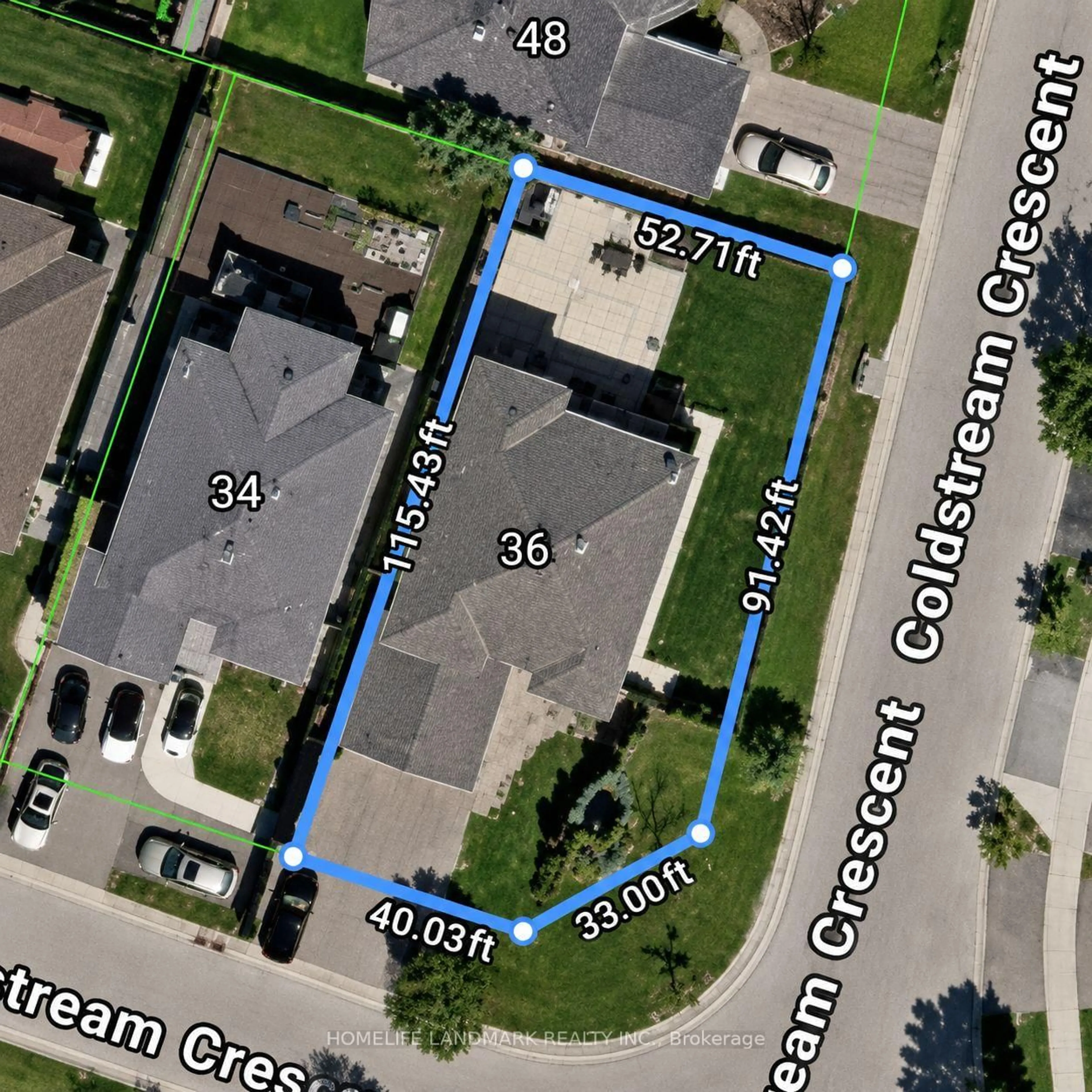 A pic from outside/outdoor area/front of a property/back of a property/a pic from drone, street for 36 Coldstream Cres, Richmond Hill Ontario L4S 1E5