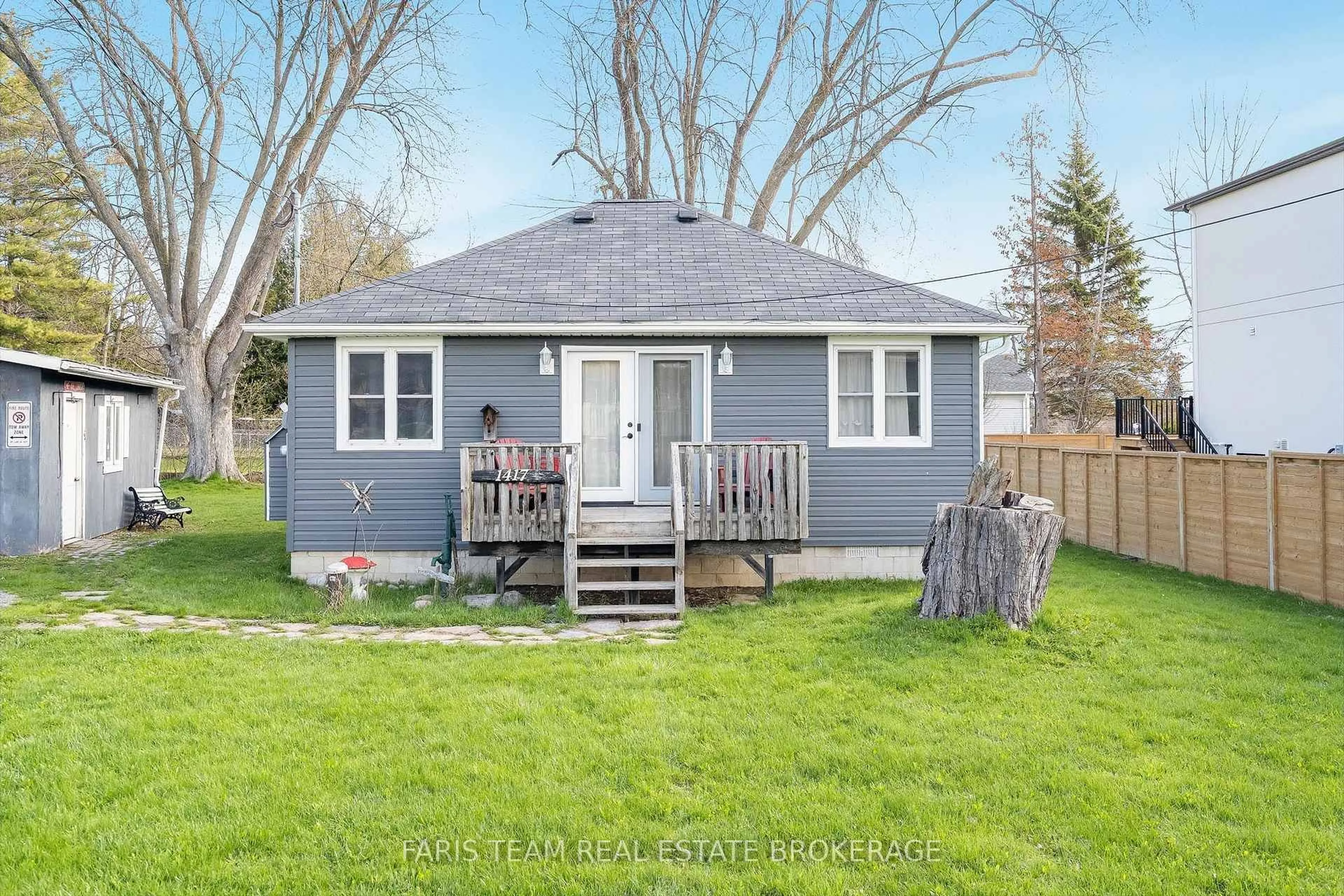 Shed for 1417 Maple Way, Innisfil Ontario L0L 1C0