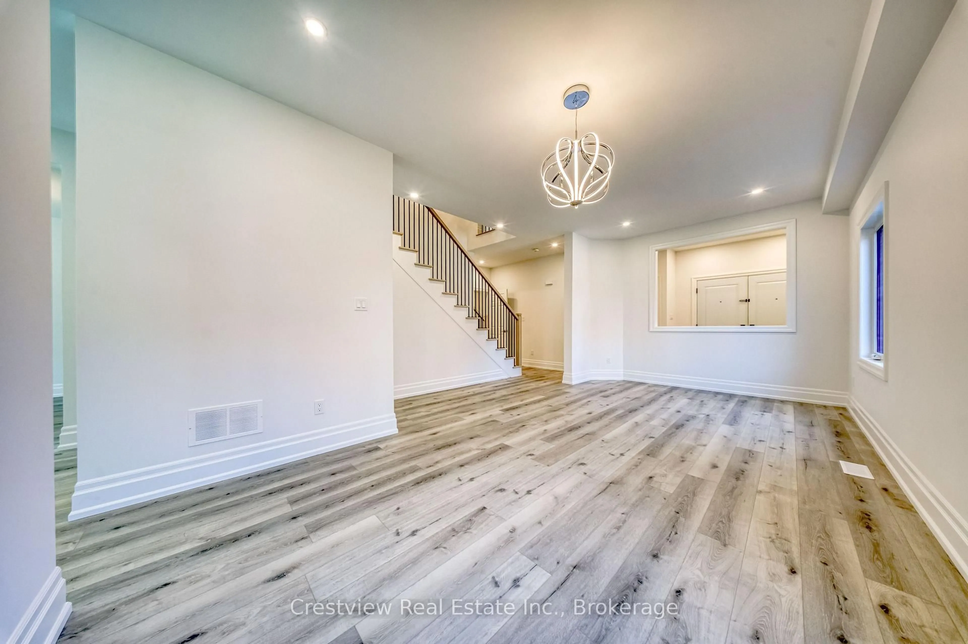 A pic of a room for 49 Sandham Cres, Markham Ontario L3S 3M2