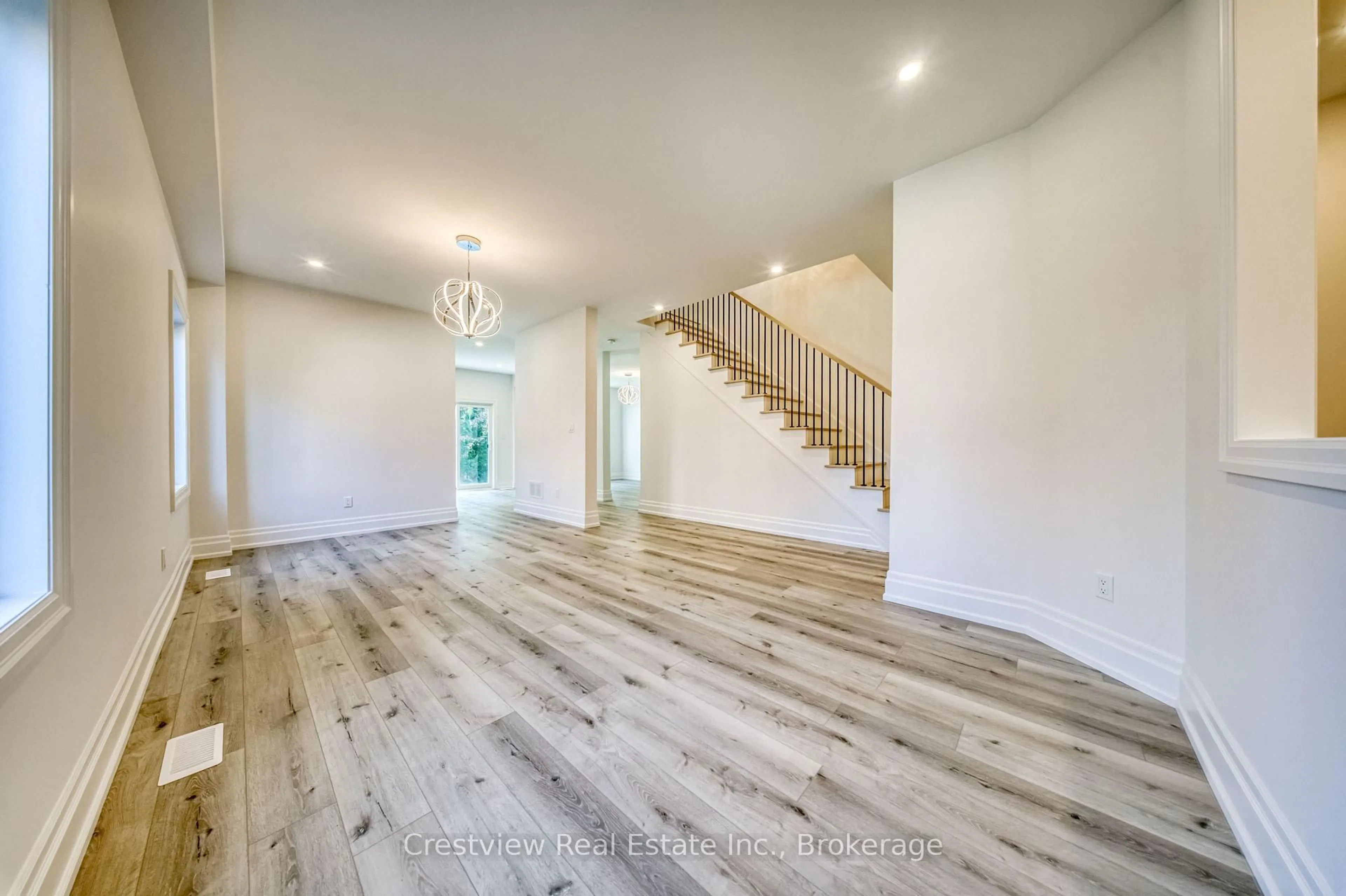 Unknown for 49 Sandham Cres, Markham Ontario L3S 3M2