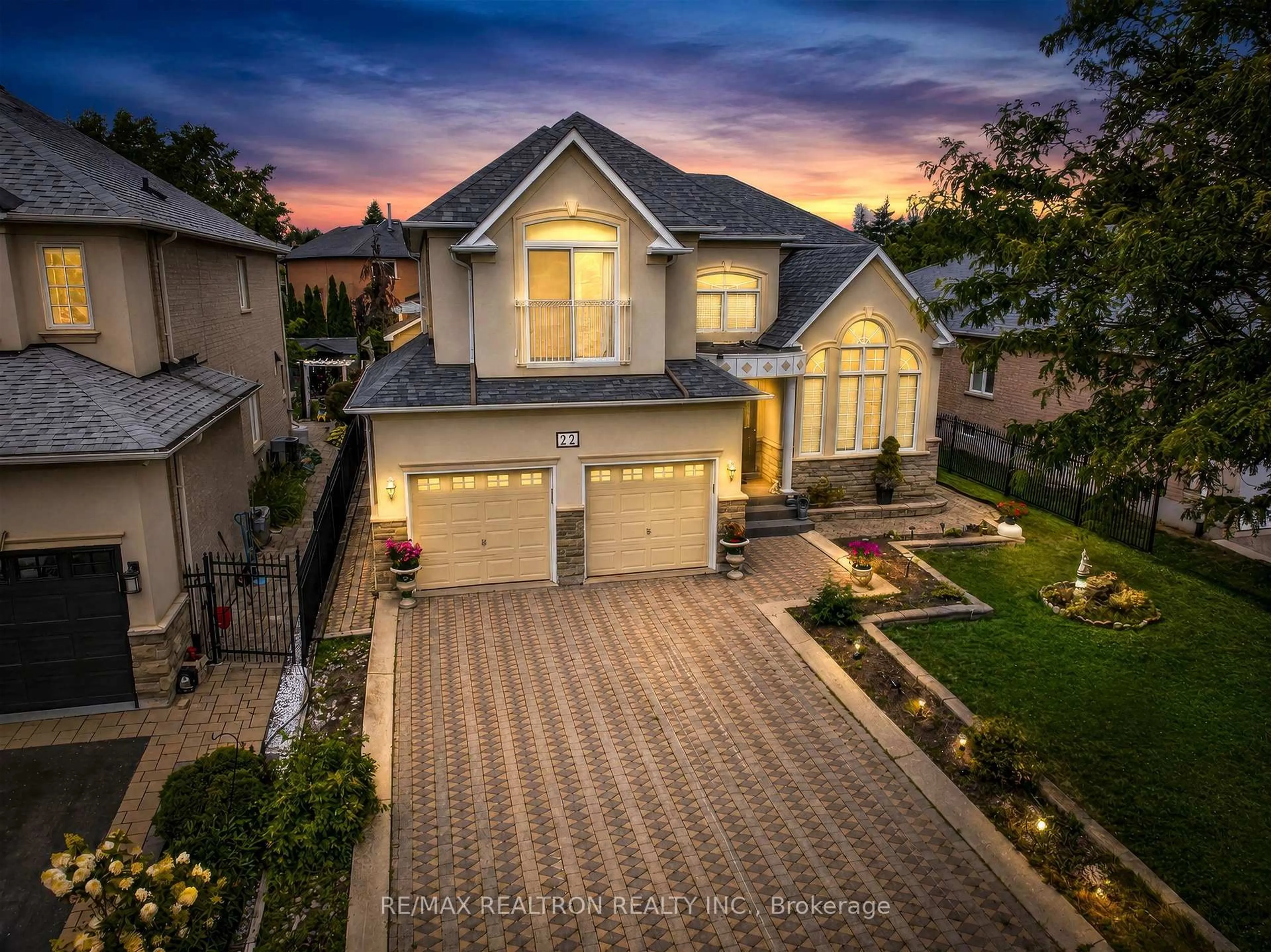 Unknown for 22 Queensborough Crt, Richmond Hill Ontario L4E 4E4