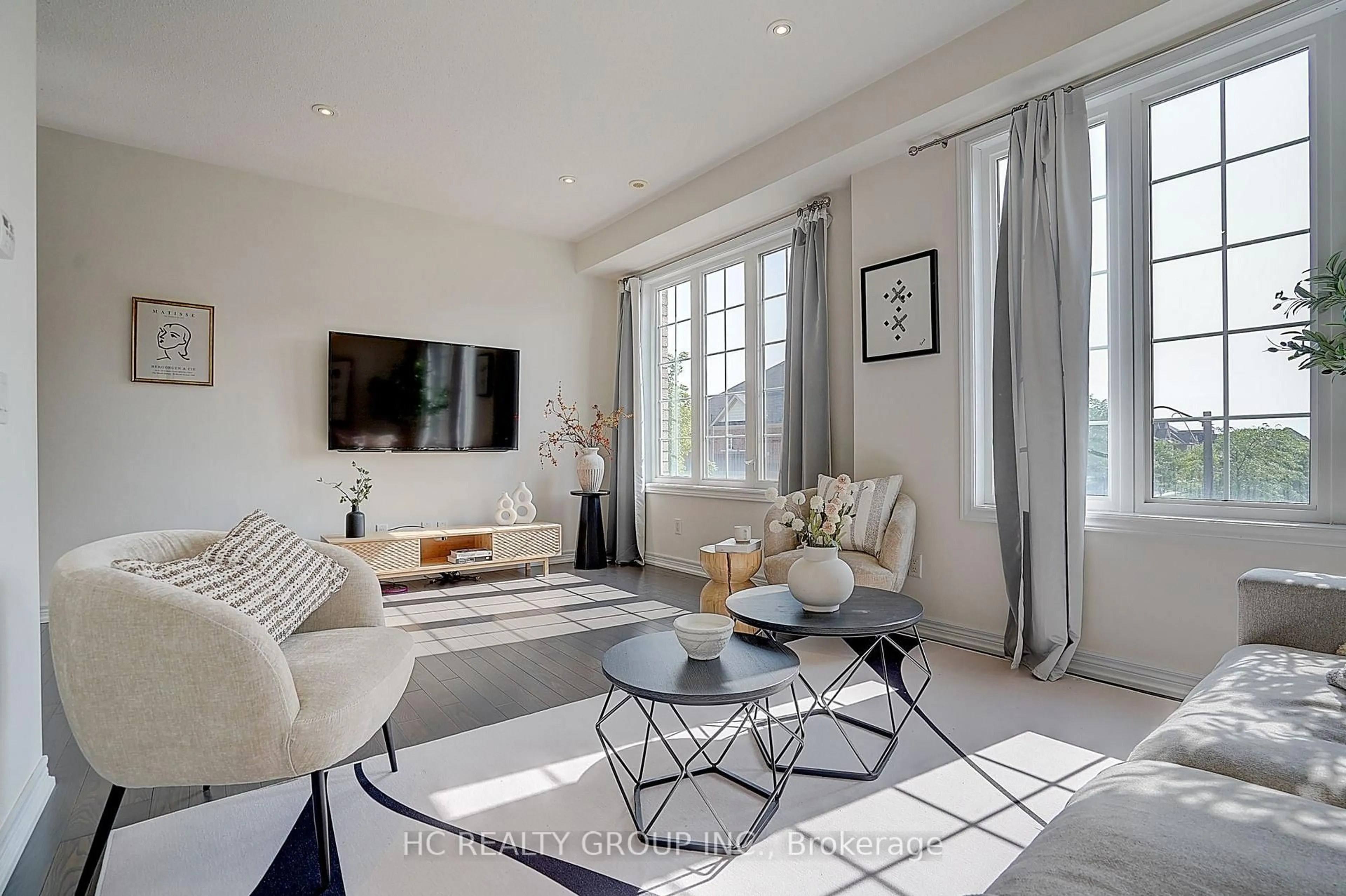Living room with furniture, unknown for 22 Toulouse Crt, Markham Ontario L6B 1J5